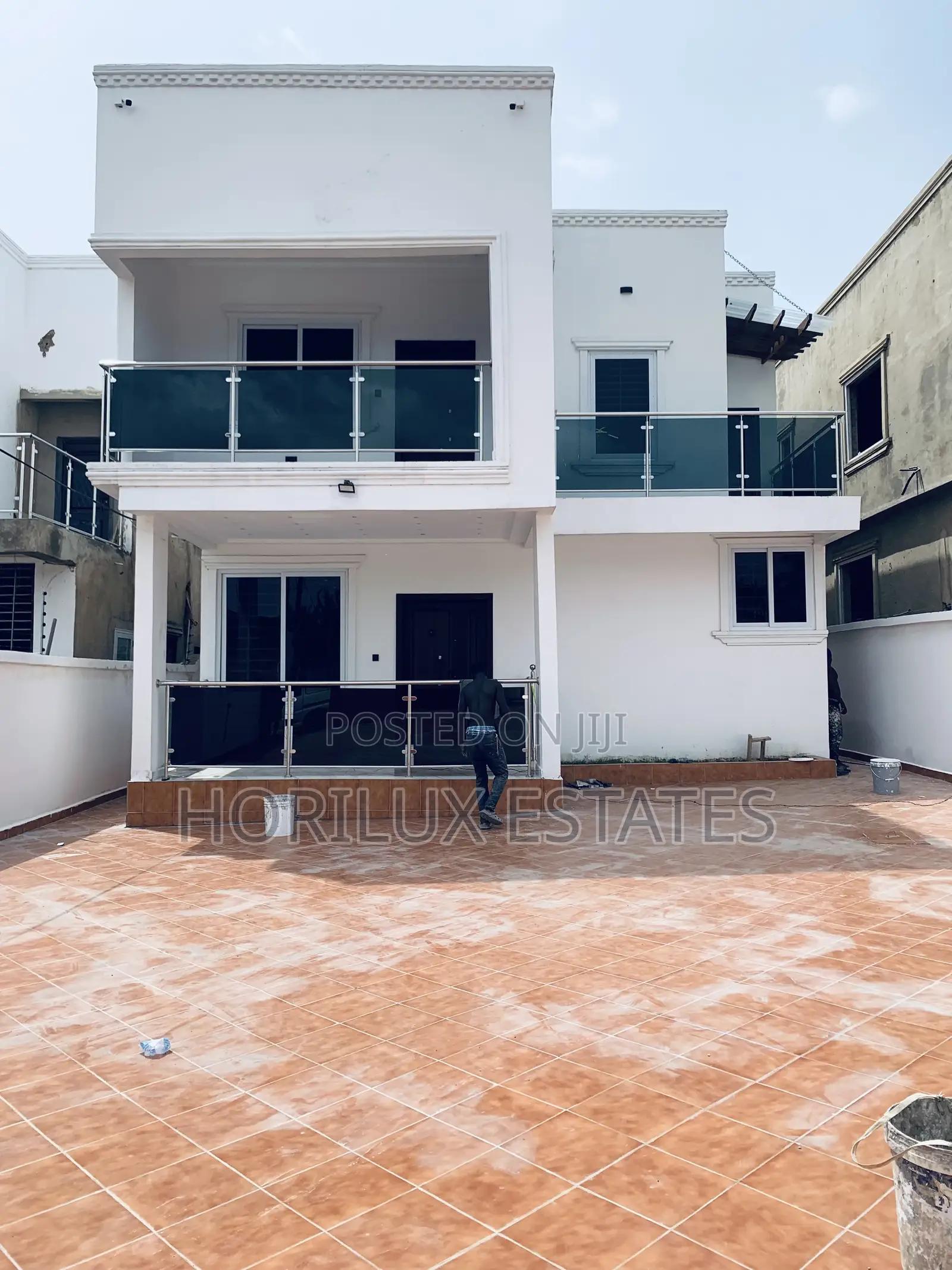 5bdrm Mansion in Horilux Estates, Kwabenya for sale in Kwabenya
