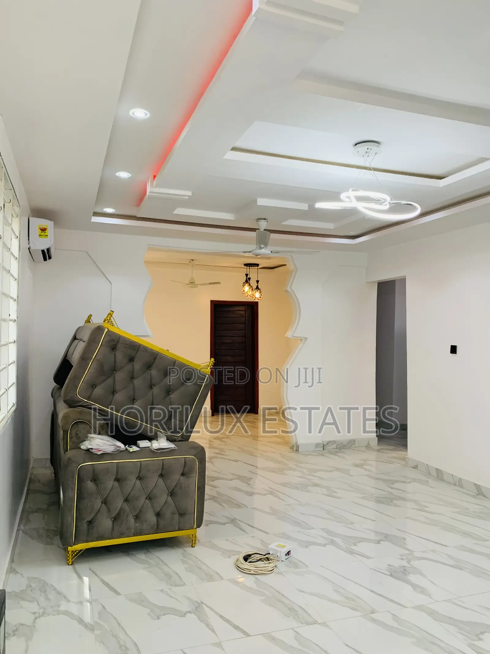 5bdrm Mansion in Horilux Estates, Kwabenya for sale in Kwabenya