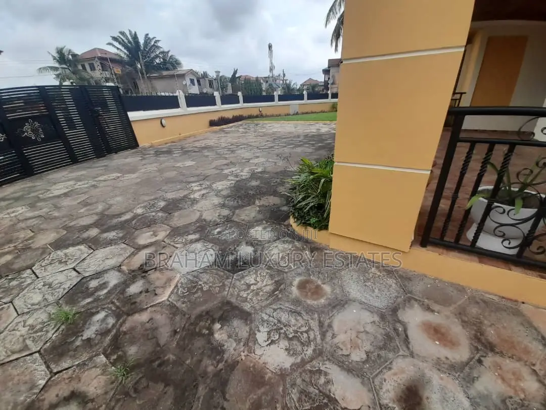 3bdrm House in Braham Luxury, Spintex for rent in Spintex