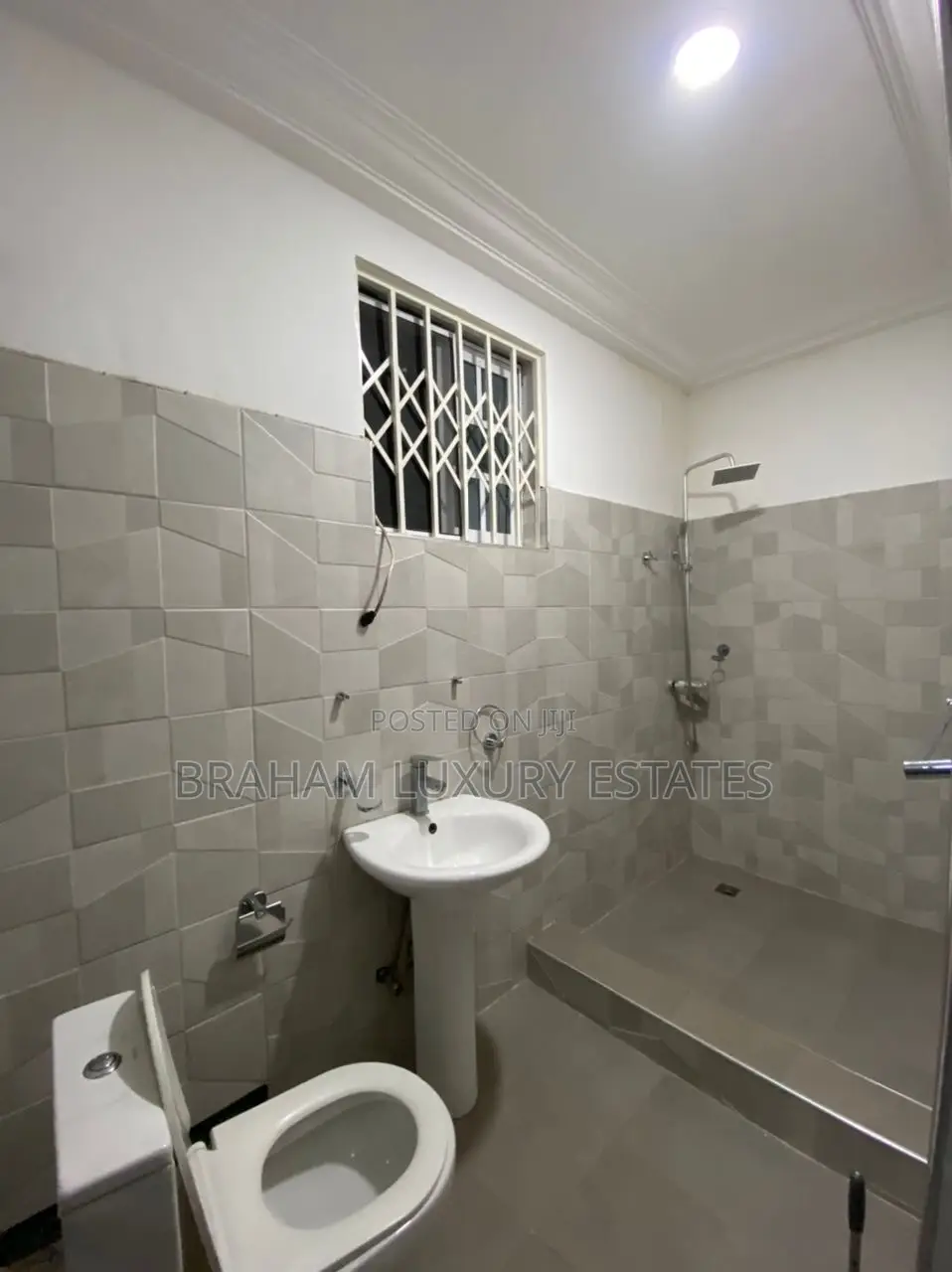 2bdrm Apartment in Braham Luxury Tseaddo for rent in Tseaddo