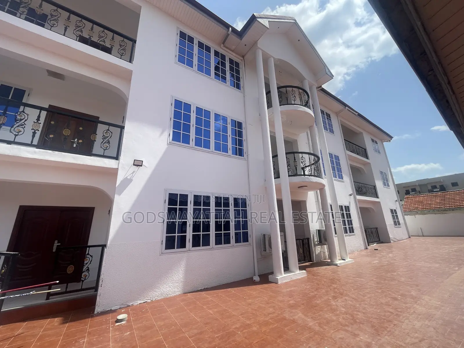 3bdrm Apartment in East Legon, Adjiriganor for rent in Adjiriganor