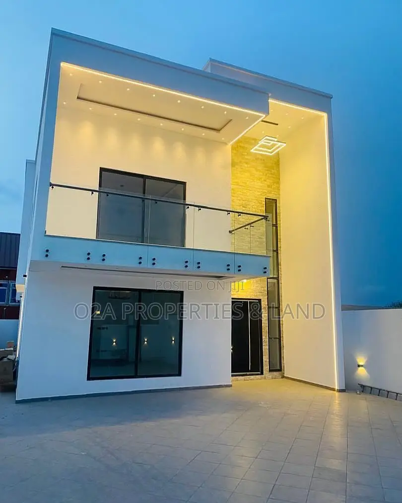 4bdrm House in Spintex Road, Baatsona Total for sale in Baatsona Total