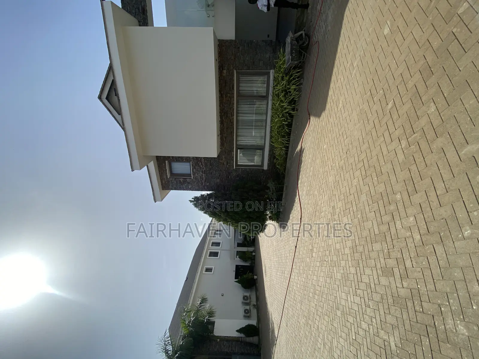 Furnished 4bdrm Apartment in East Airport for sale in Airport Residential Area