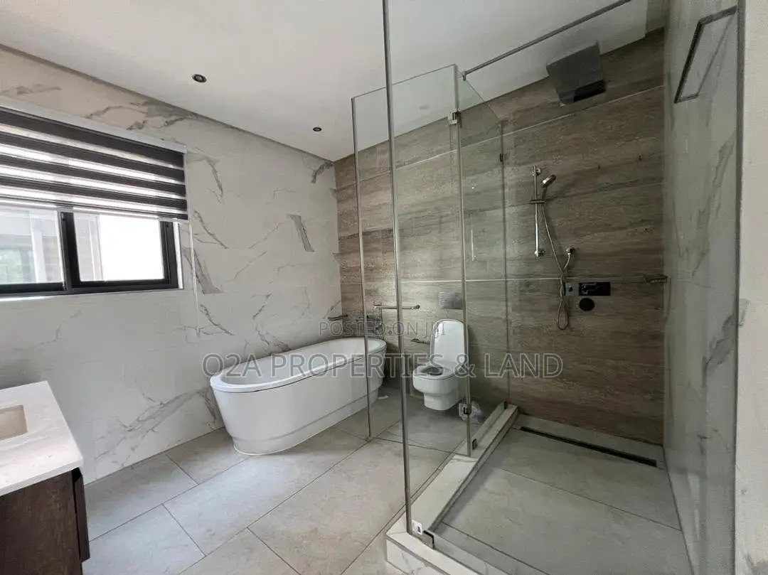 5bdrm House in East Legon, Bawaleshie for rent in Bawaleshie