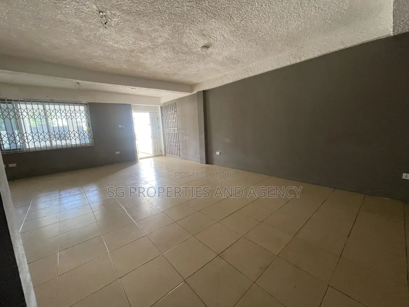 2bdrm Apartment in Batsonaa, Spintex for rent in Spintex