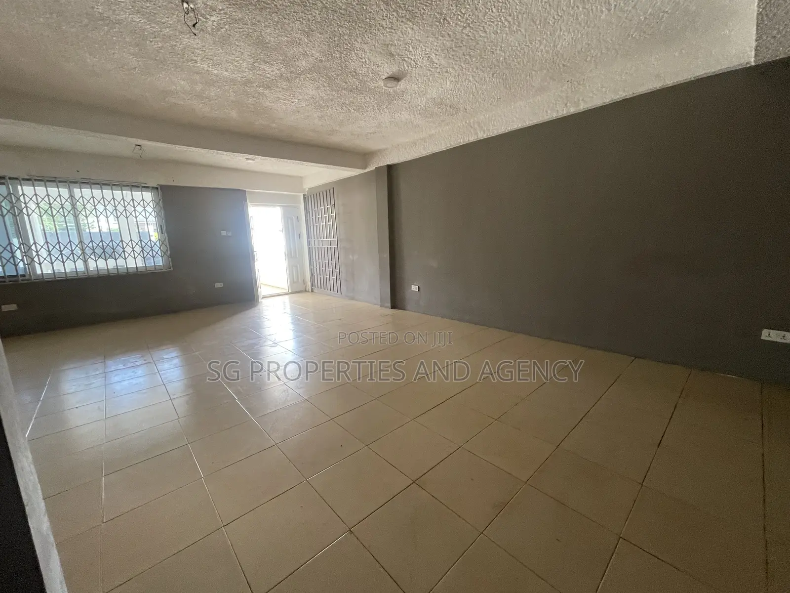 2bdrm Apartment in Batsonaa, Spintex for rent in Spintex