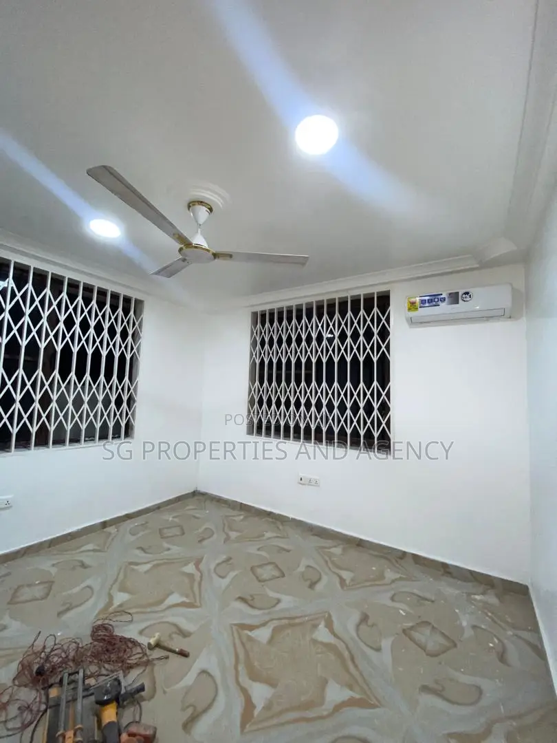 2bdrm Apartment in East Airport, Spintex for rent in Spintex