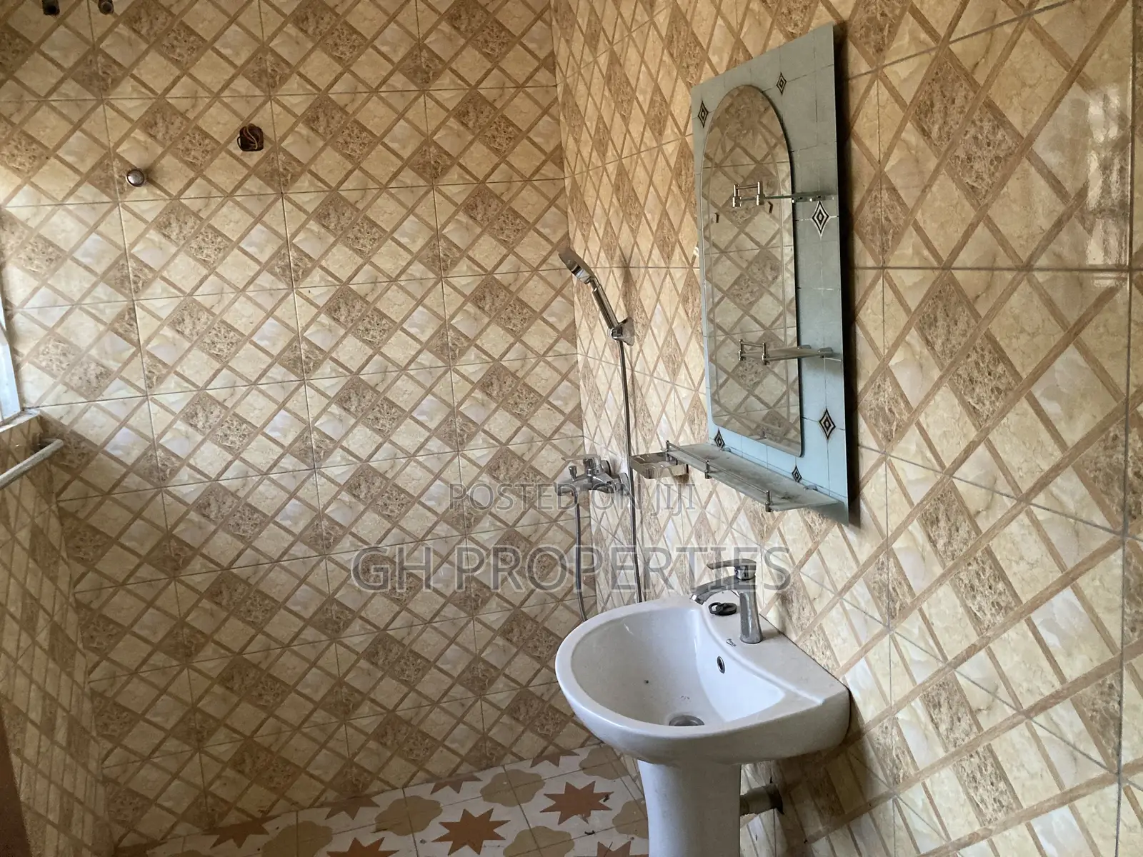 3bdrm Apartment in Sokoban Wood Village, Kumasi Metropolitan for rent in Kumasi Metropolitan
