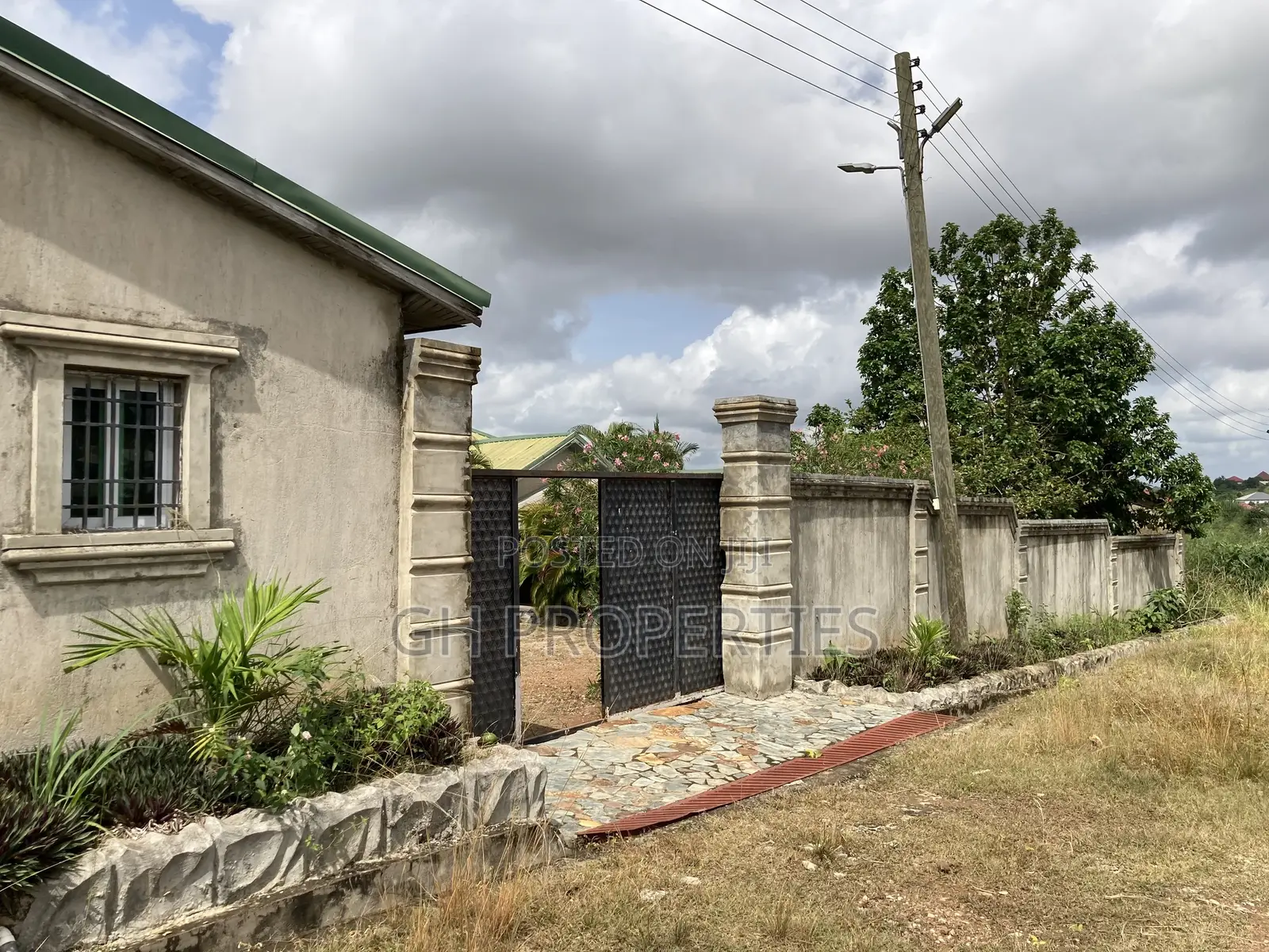 4bdrm House in Sokoban Wood Village, Kumasi Metropolitan for sale in Kumasi Metropolitan