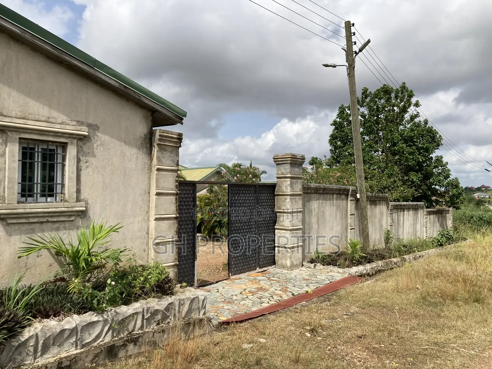 4bdrm House in Sokoban Wood Village, Kumasi Metropolitan for sale in Kumasi Metropolitan