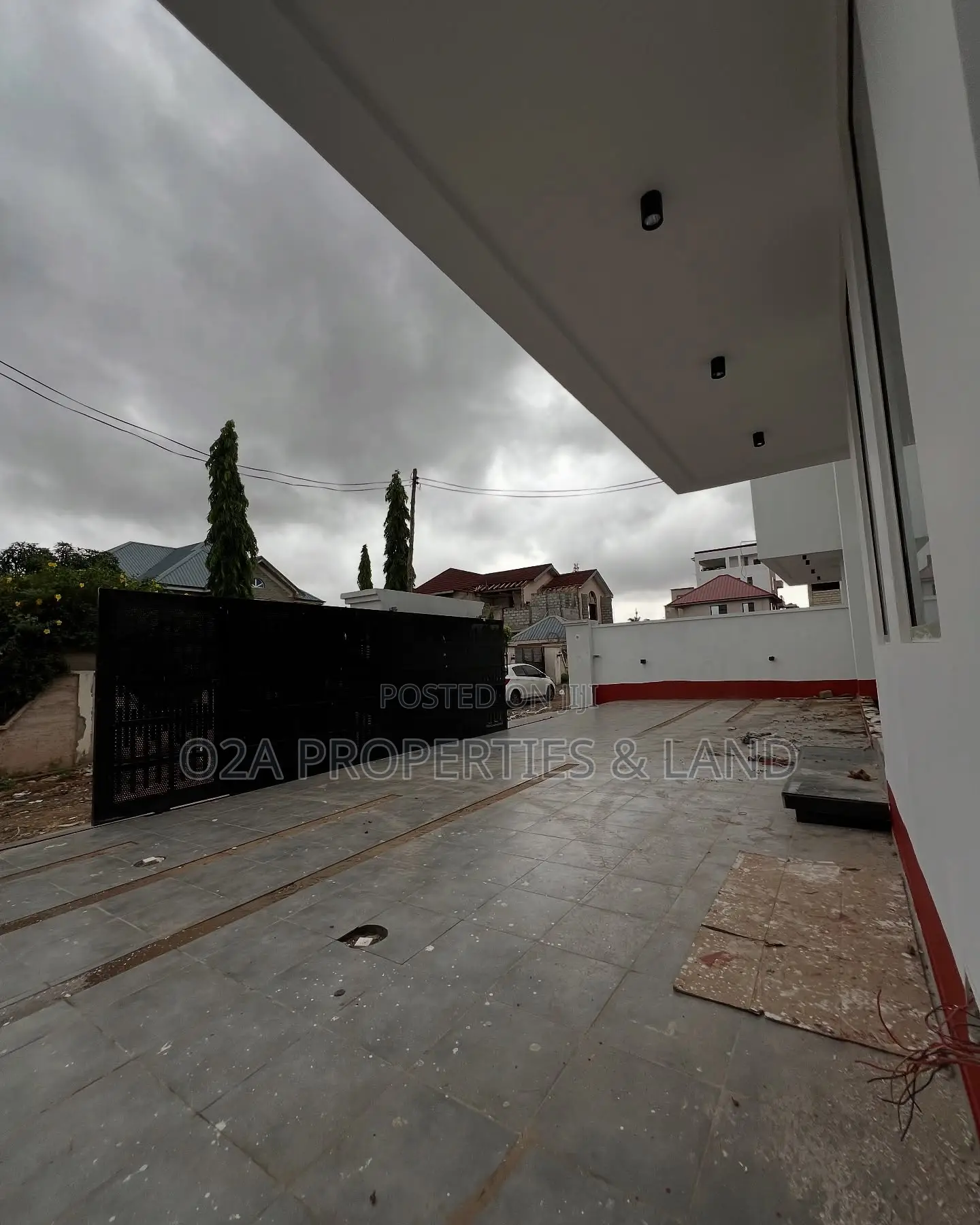 4bdrm House in Madina, Estate for sale in Estate