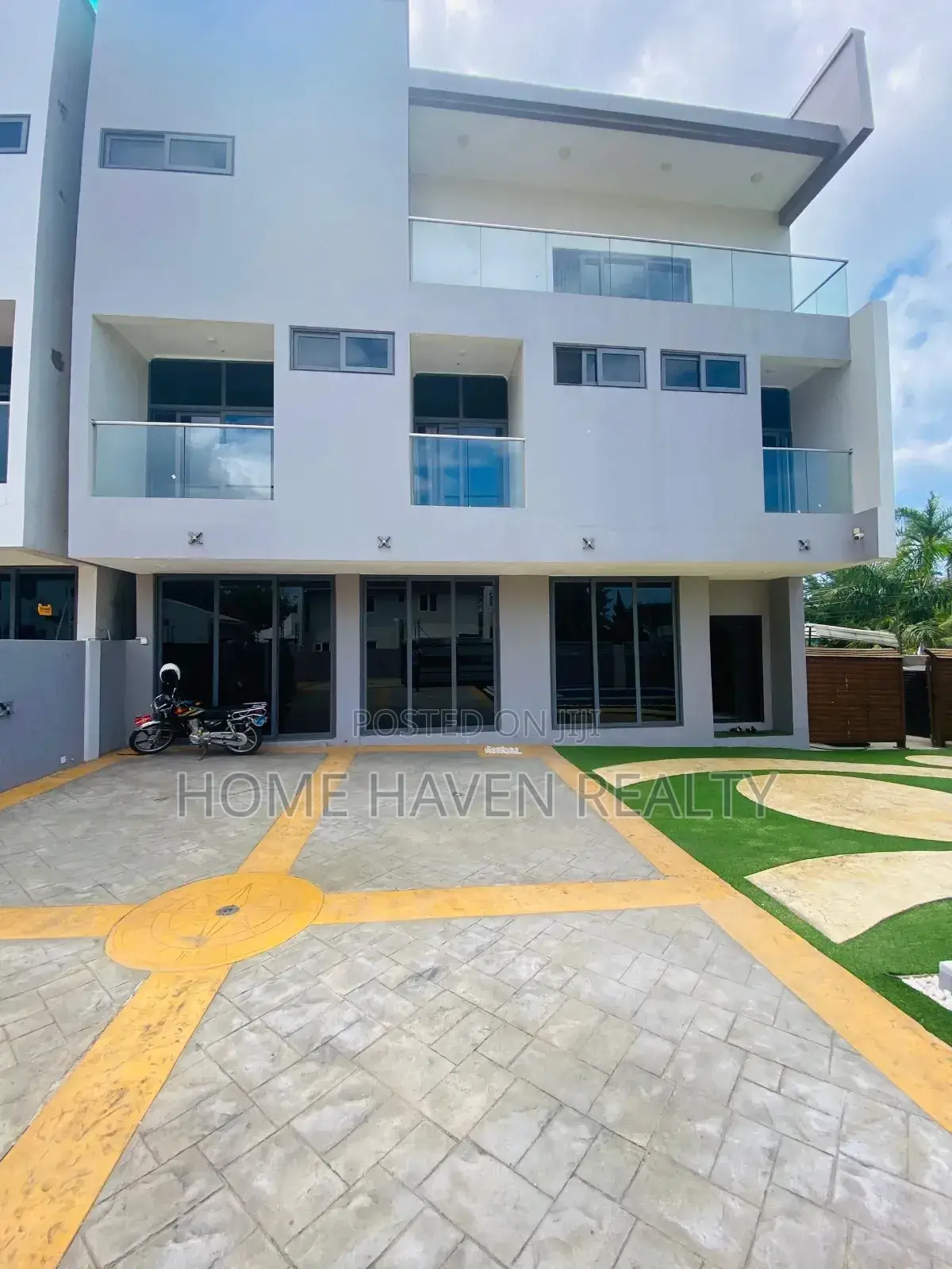 Furnished 4bdrm House in Cantonment, Cantonments for rent in Cantonments
