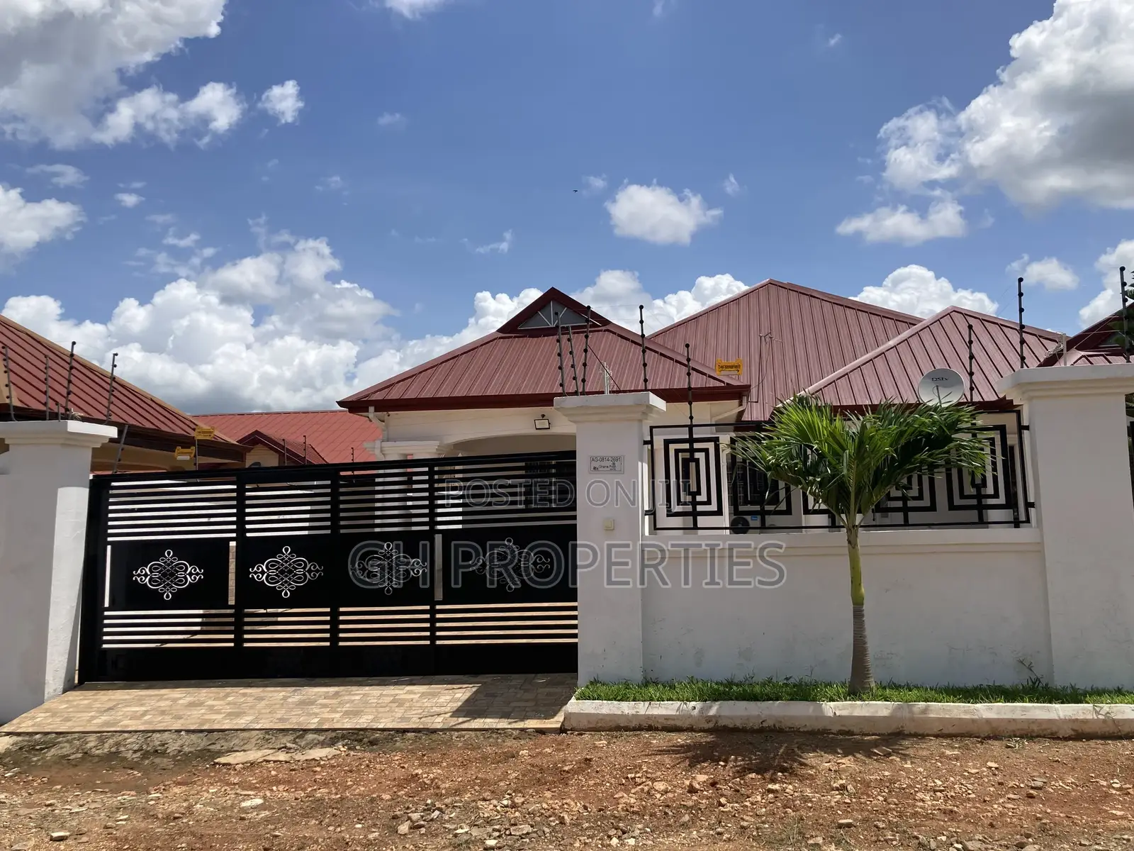 4bdrm House in Trede Junction Area, Kumasi Metropolitan for sale in Kumasi Metropolitan