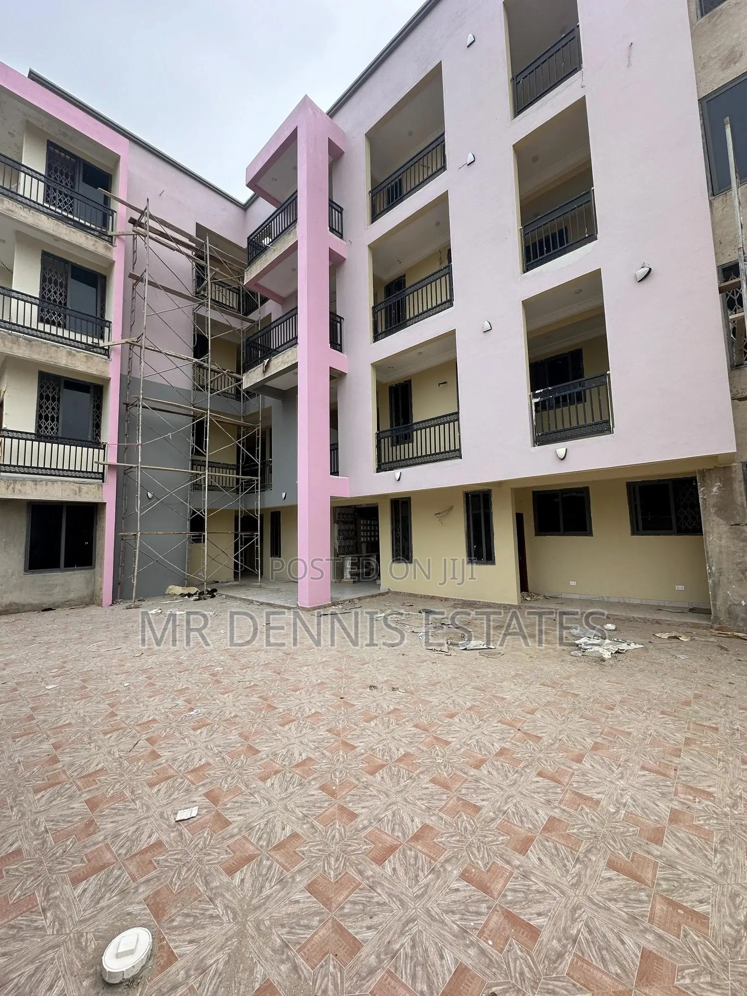 1bdrm Room & Parlour in Weija Apartments for rent in Weija Junction