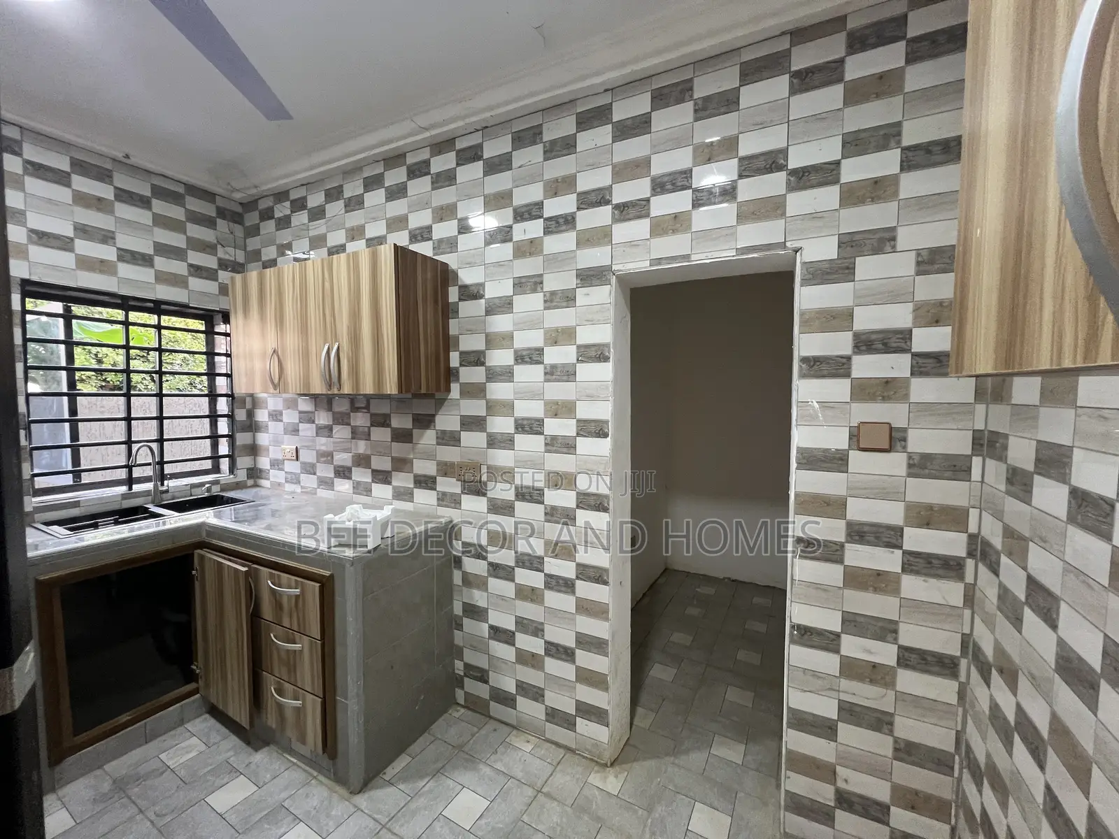2bdrm Apartment in Bee Decor & Homes, Old Ashomang for rent in Old Ashomang