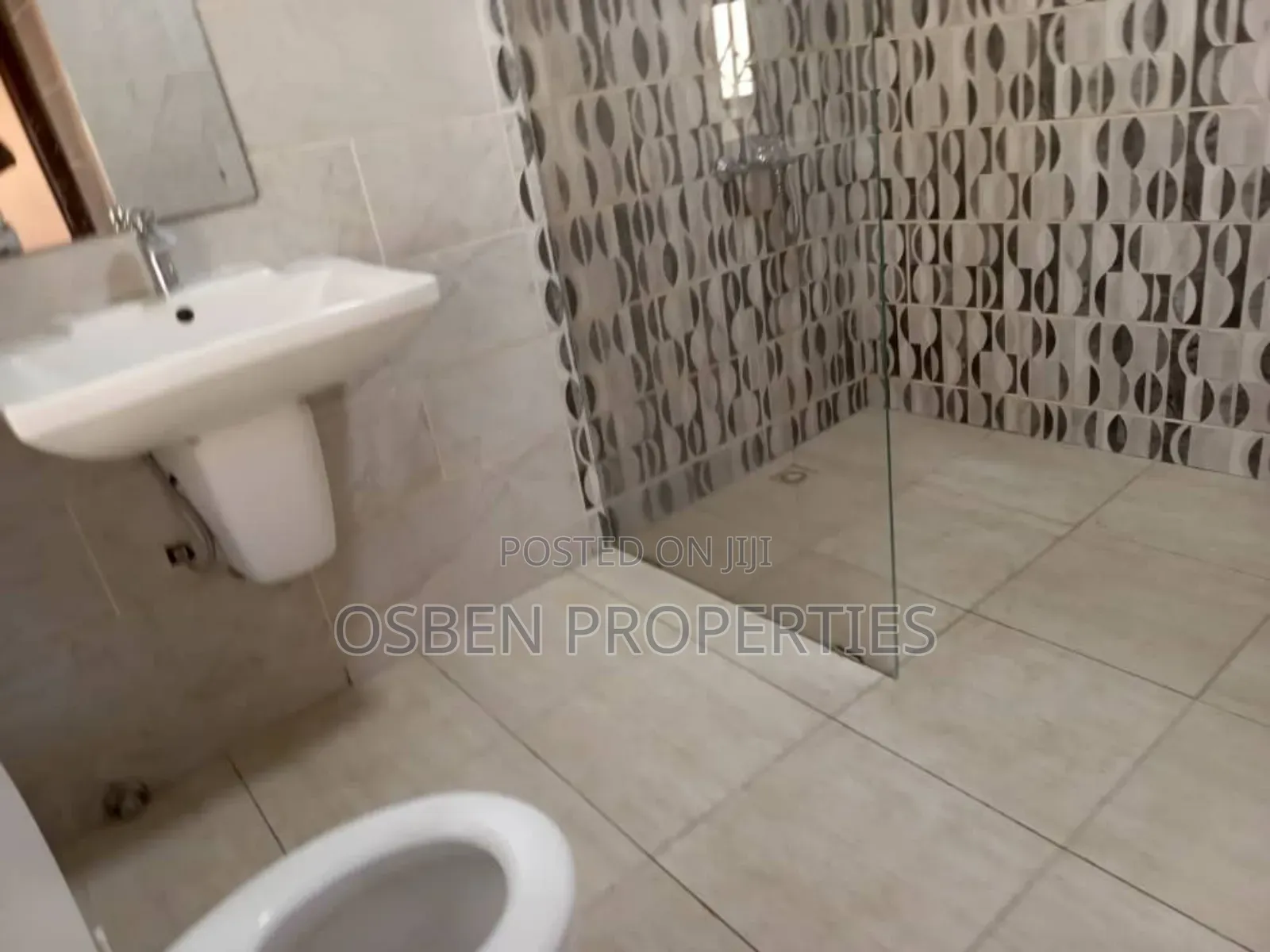 3bdrm Duplex in Osben Properties, Spintex for rent in Spintex
