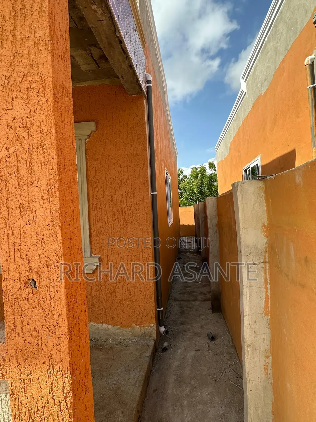 2bdrm House in Pokuase for sale in Pokuase