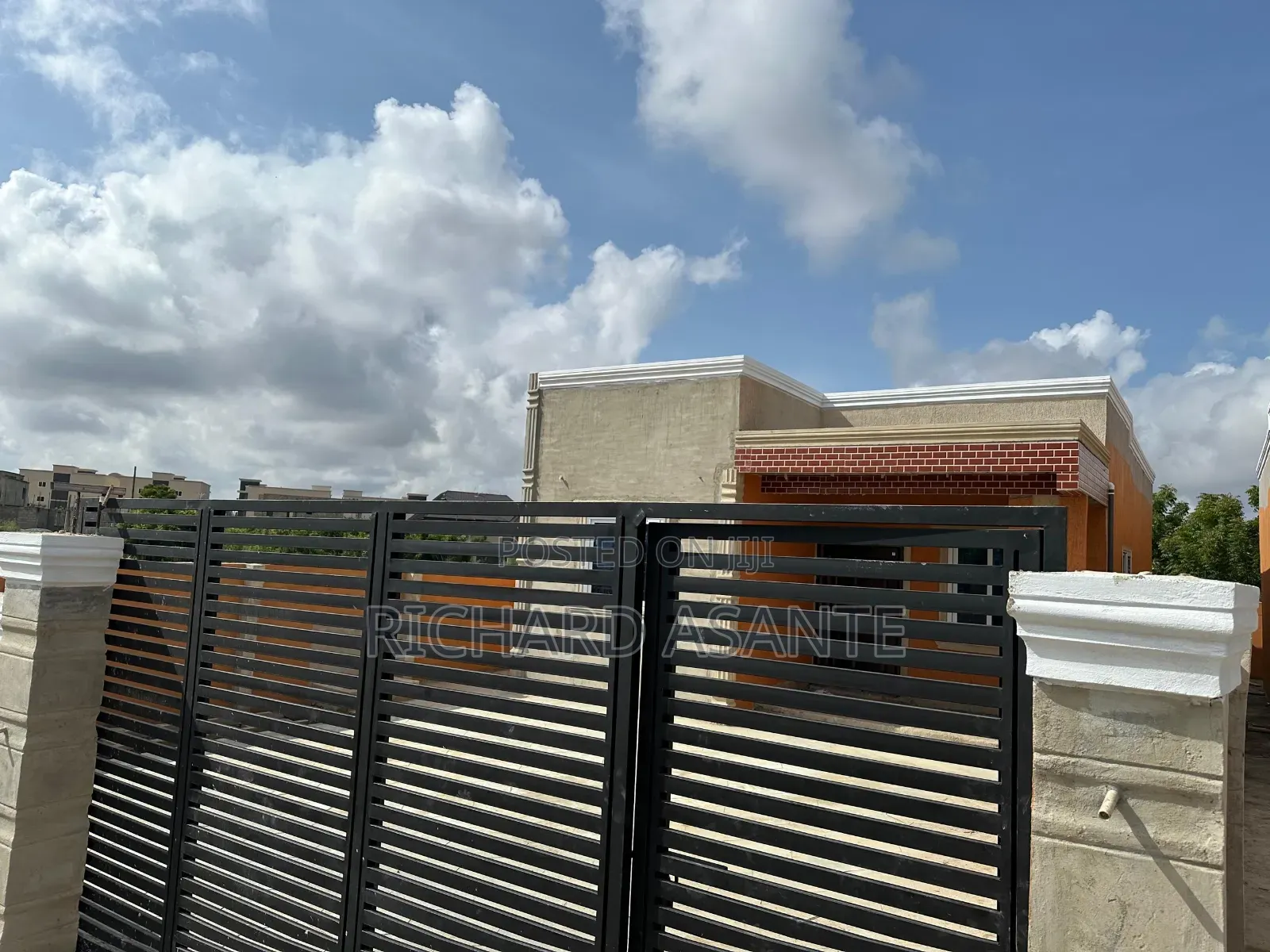 2bdrm House in Pokuase for sale in Pokuase