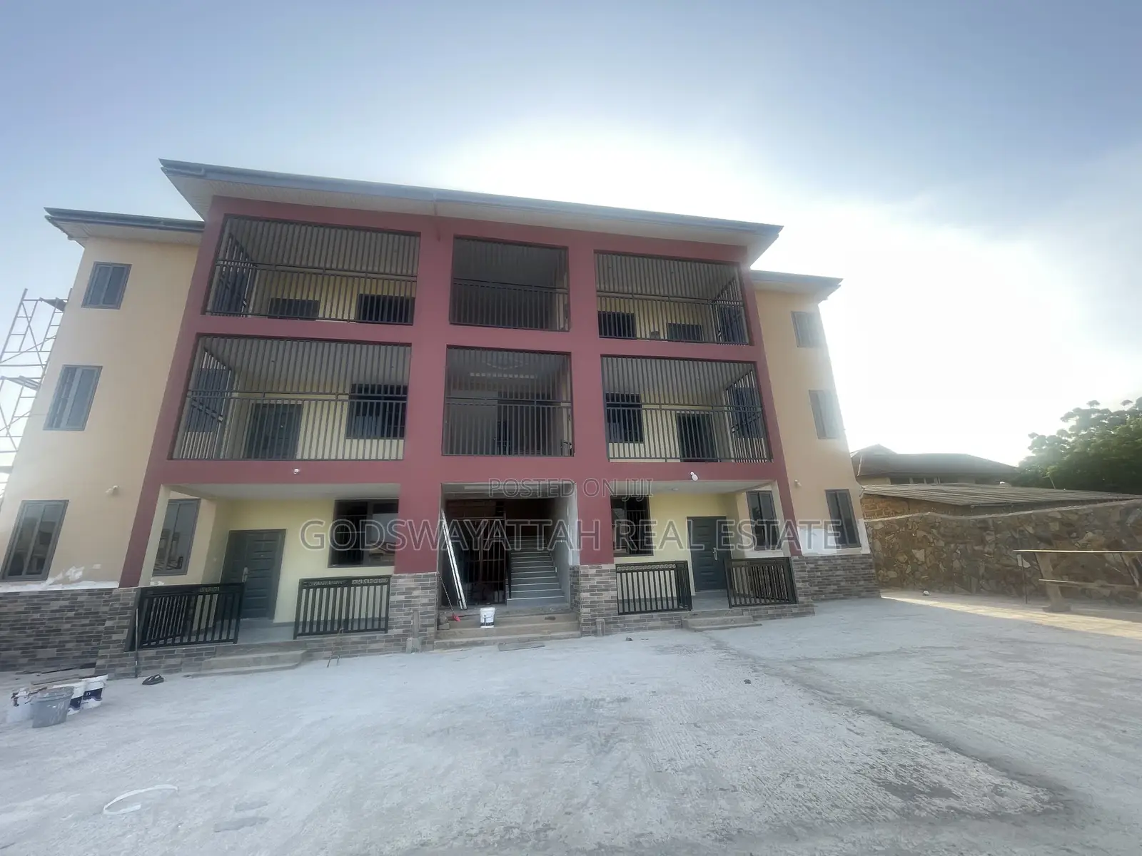 3bdrm Apartment in East Legon, Adjiriganor for rent in Adjiriganor