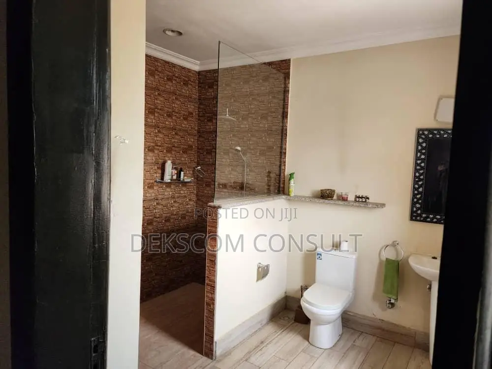4bdrm House in Tema Metropolitan for sale in Tema Metropolitan