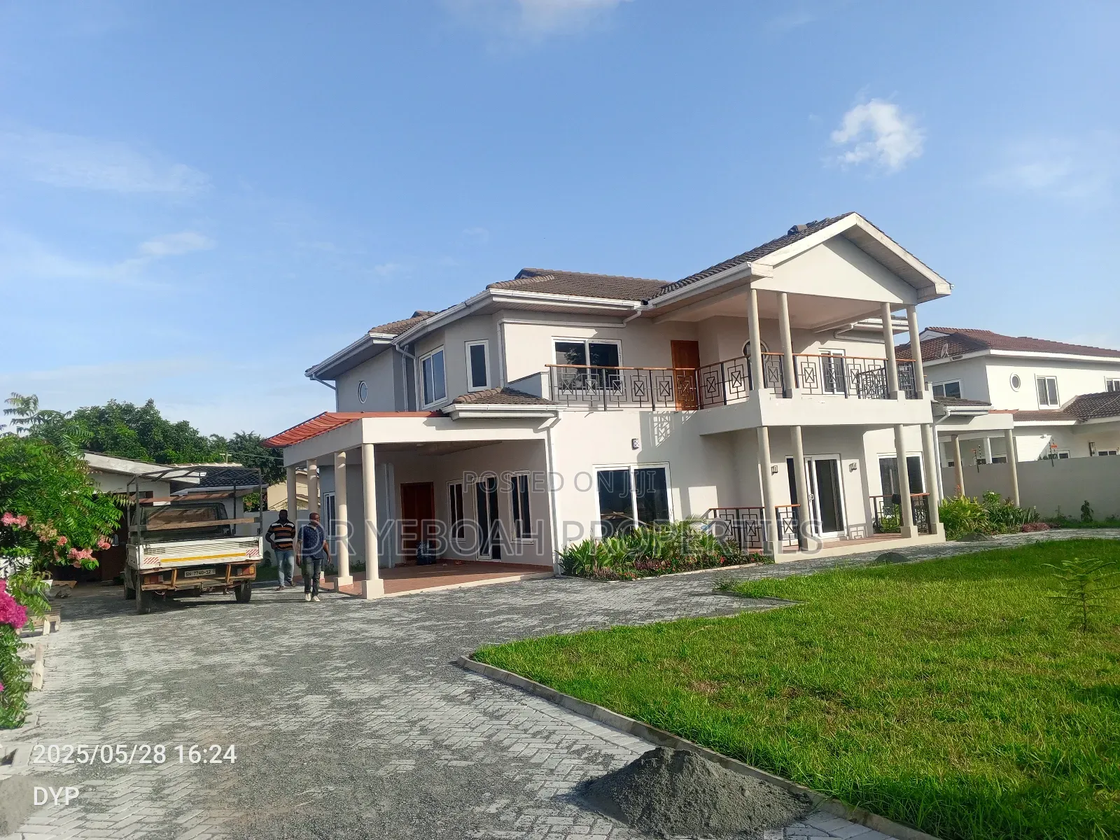 5bdrm Maisonette in Spintex:- 5 Bedrooms for rent in Spintex