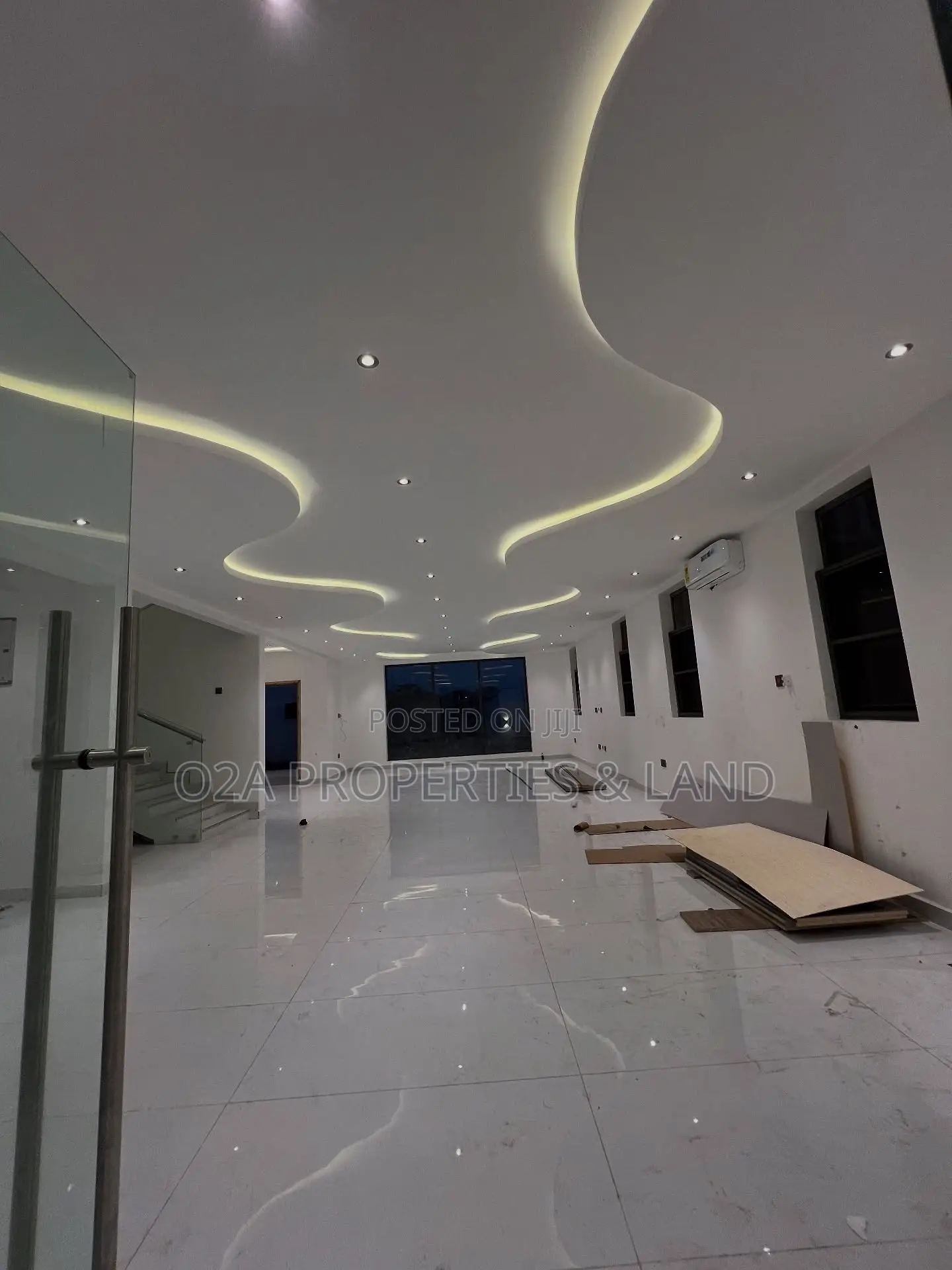 4bdrm House in Ashaley Botwe, Lake Side Estate for sale in Lake Side Estate