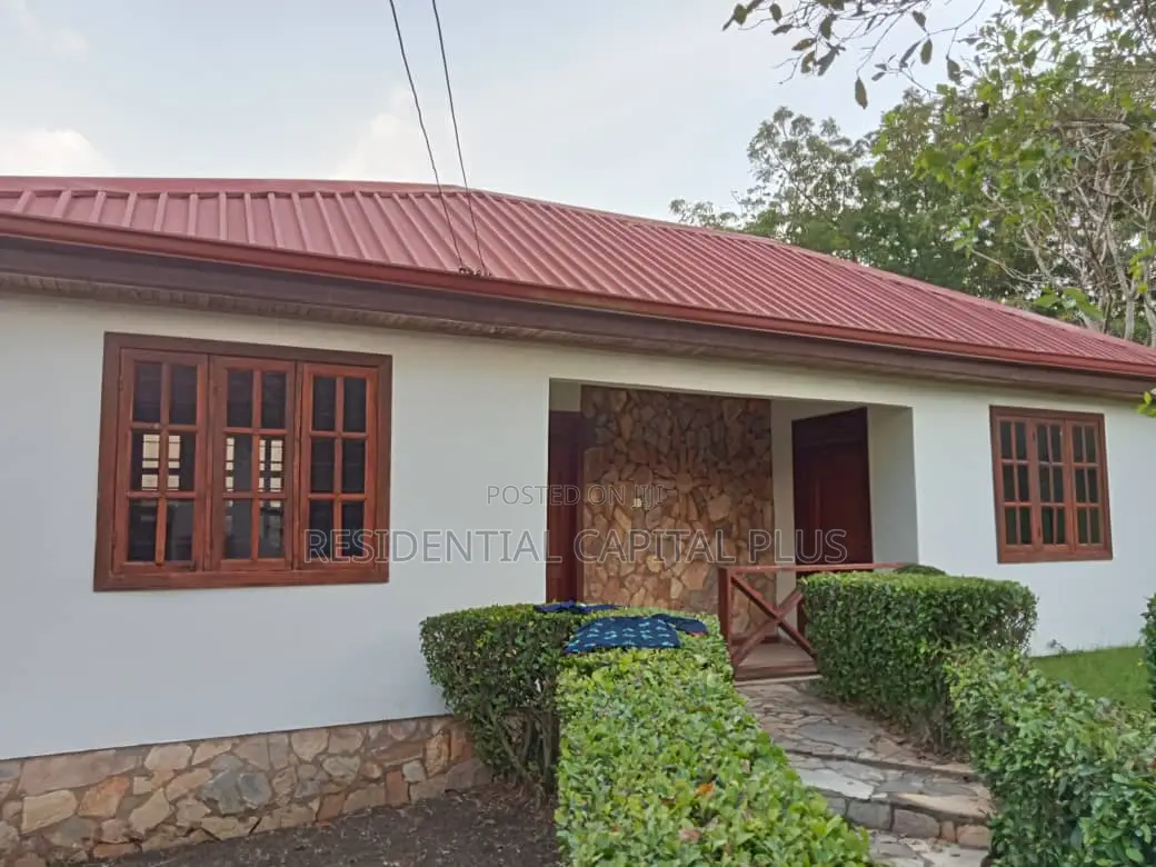 Furnished 3bdrm House in Stone Lodge, Asuogyaman for sale in Asuogyaman