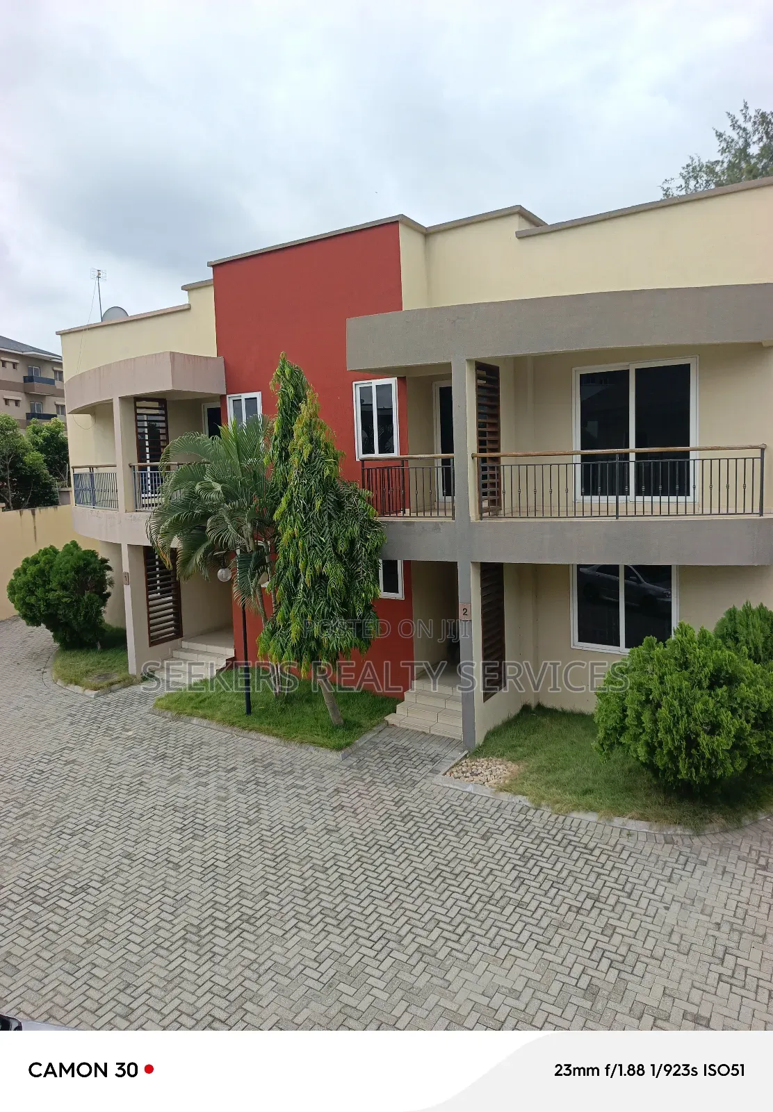 4bdrm Townhouse / Terrace in Seekers Realty, Cantonments for rent in Cantonments