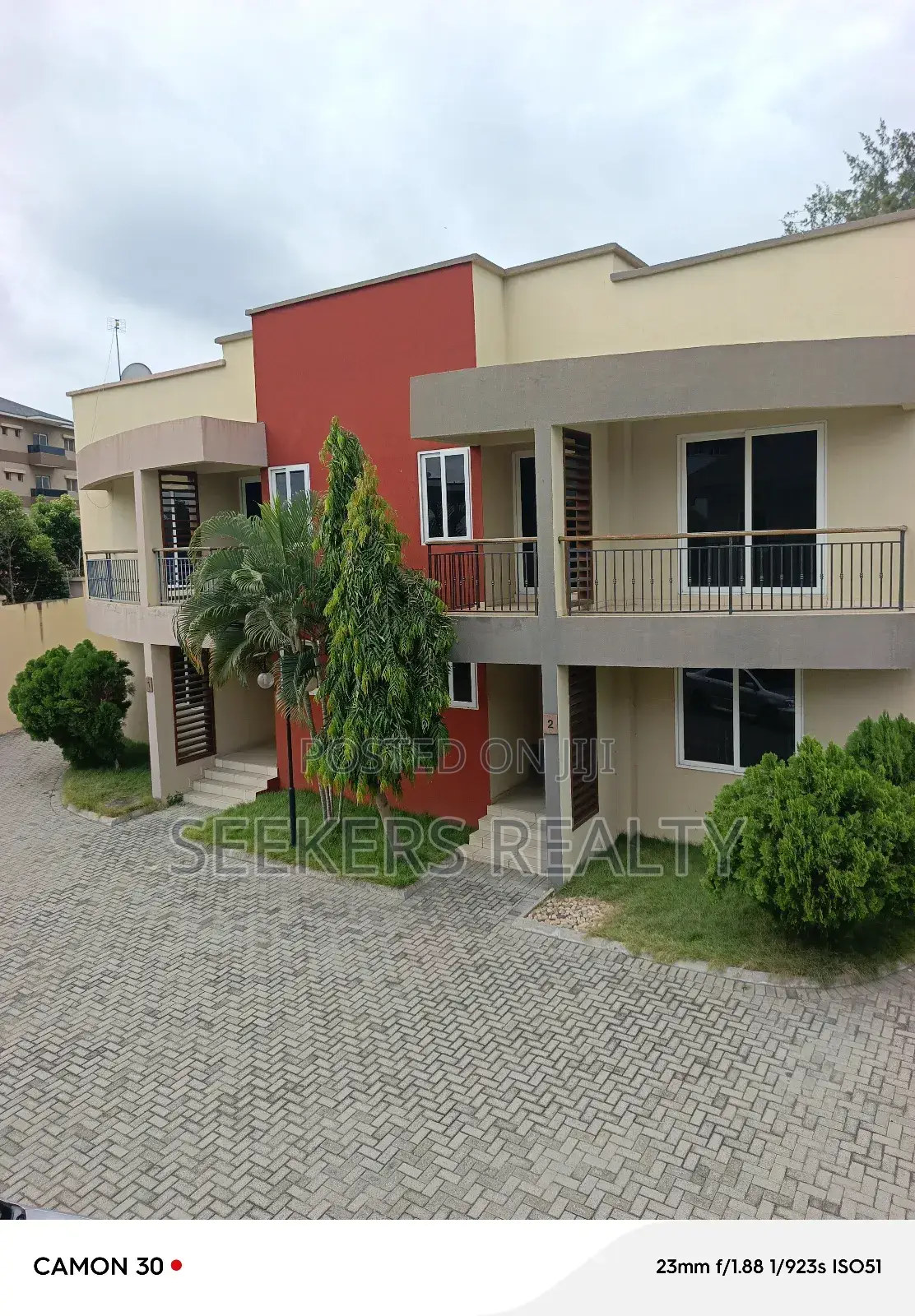 4bdrm Townhouse / Terrace in Seekers Realty, Cantonments for rent in Cantonments