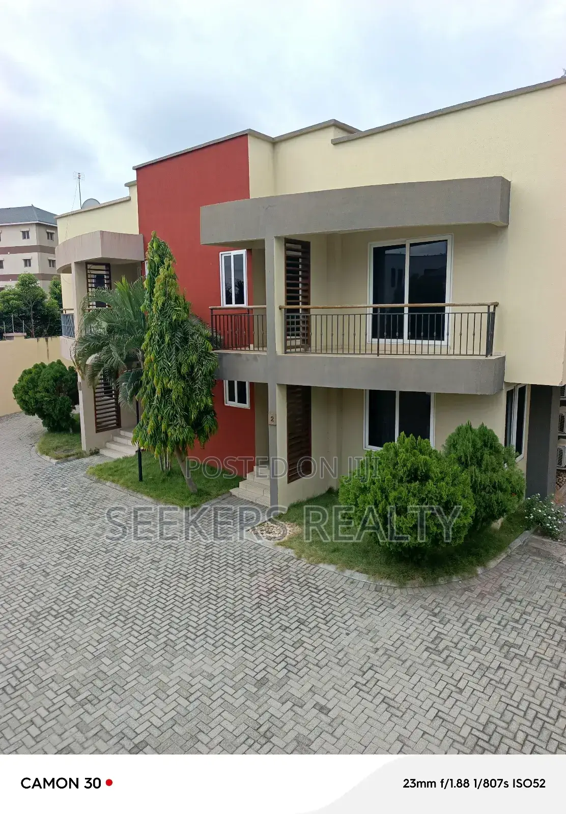 4bdrm Townhouse / Terrace in Seekers Realty, Cantonments for rent in Cantonments