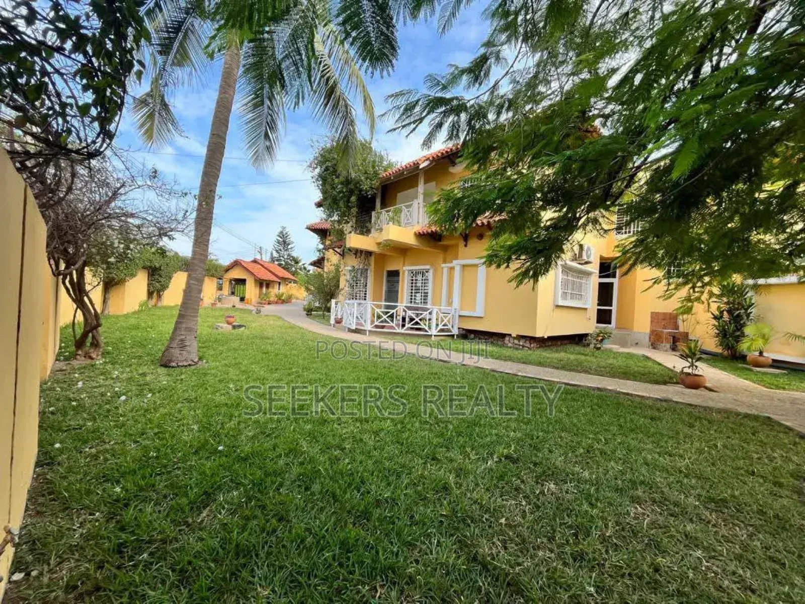 10bdrm Mansion in Seekers Realty, Labone for sale in Labone