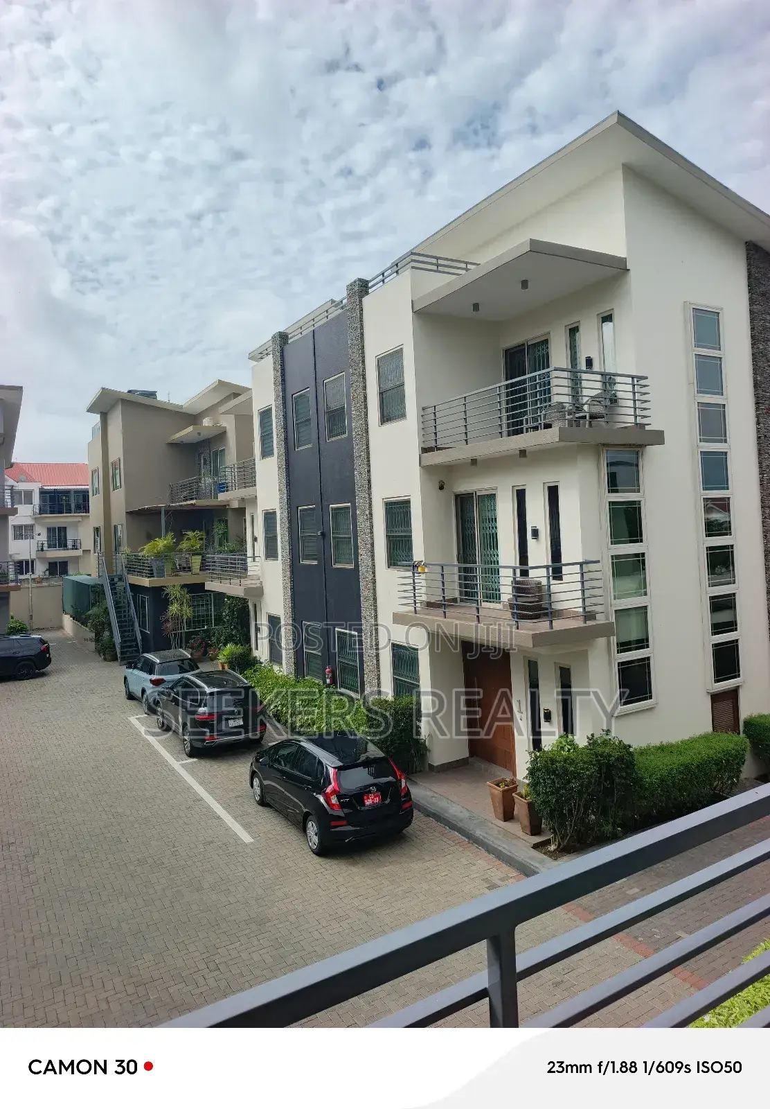 4bdrm Townhouse / Terrace in Seekers Realty, Cantonments for rent in Cantonments