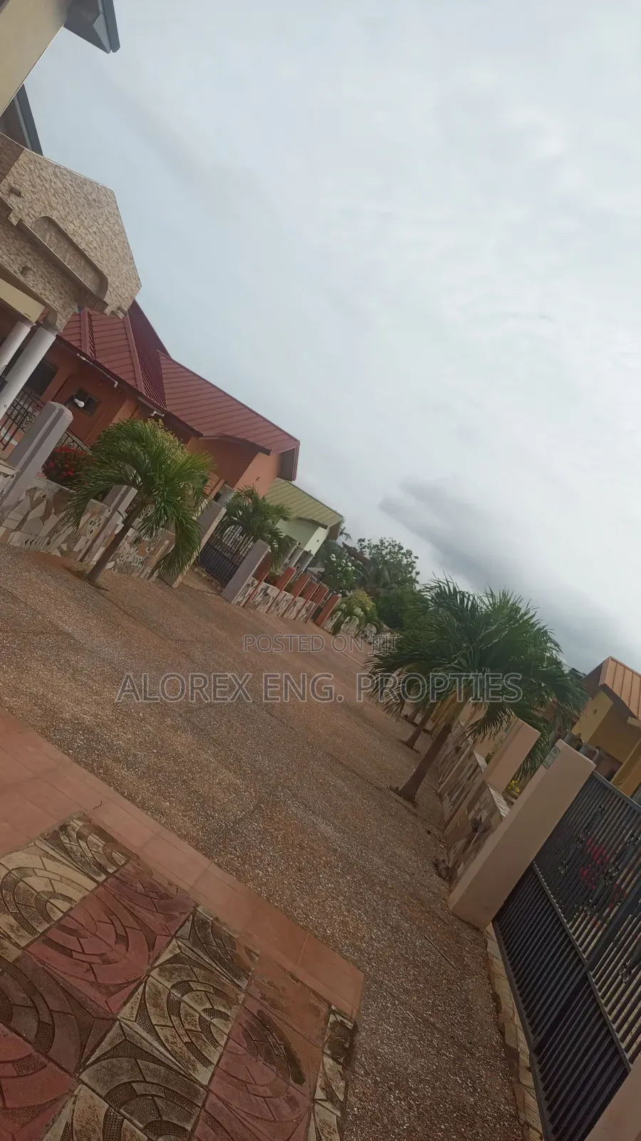 5bdrm Duplex in Gated Community, Oyarifa for rent in Oyarifa
