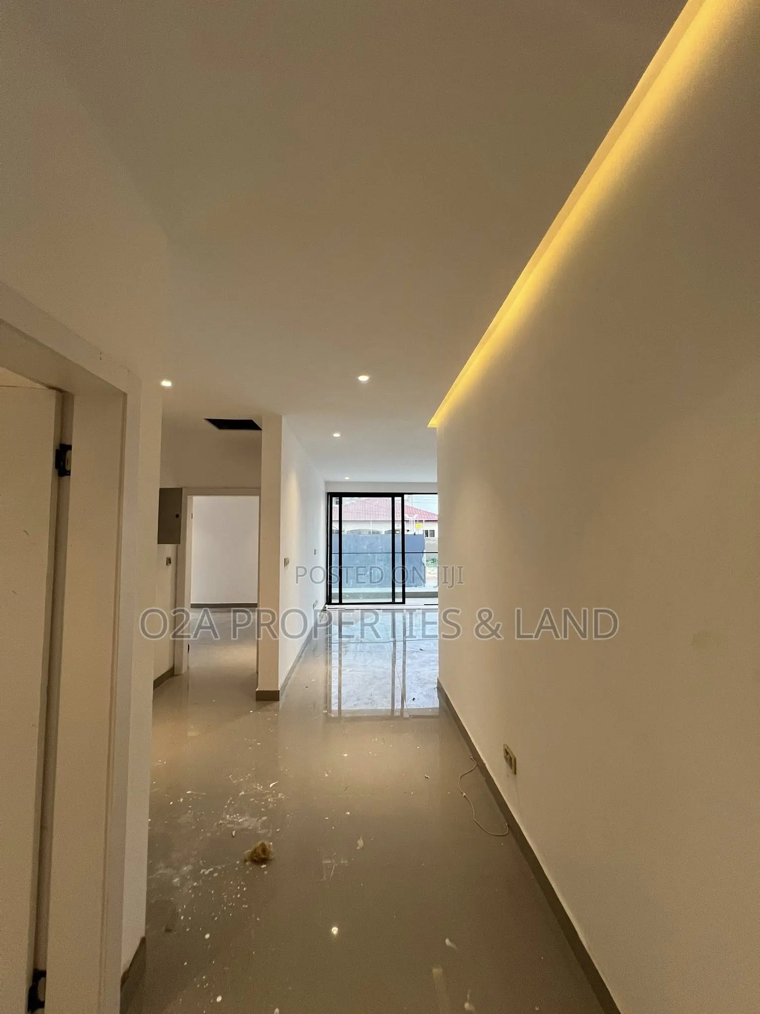 3bdrm House in Ashaley Botwe , for sale in Lake Side Estate