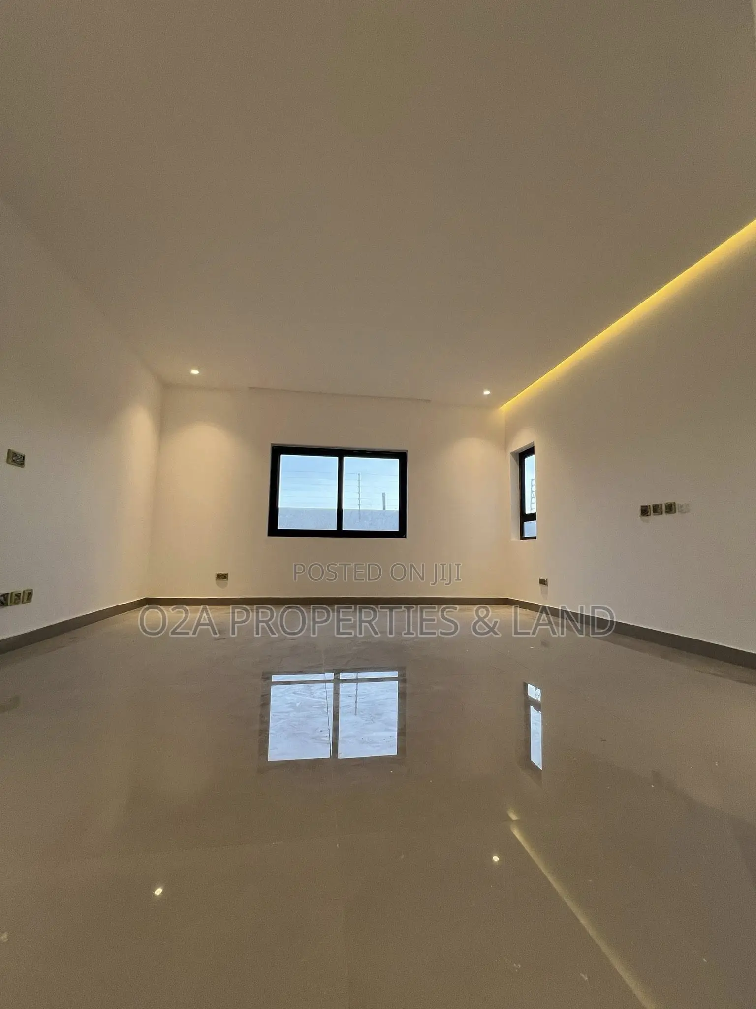 3bdrm House in Ashaley Botwe , for sale in Lake Side Estate
