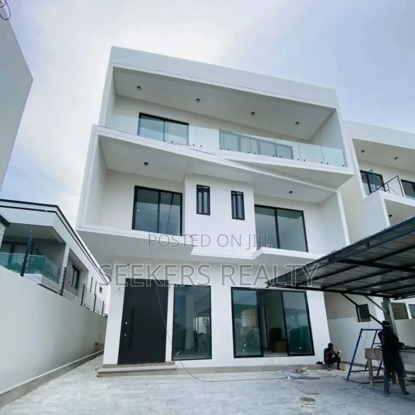 5bdrm House in Seekers Realty, East Legon for sale in East Legon
