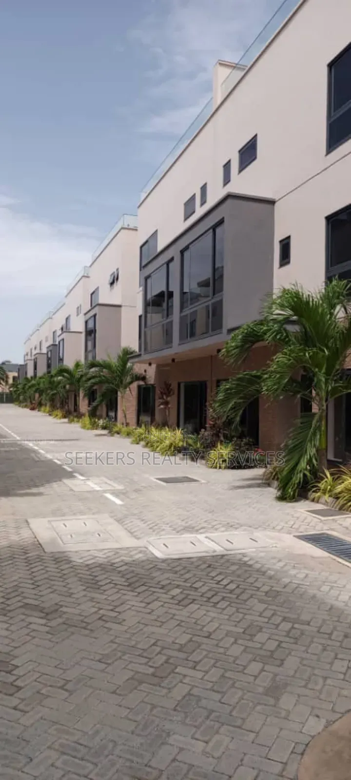 4bdrm Townhouse/Terrace in Seekers Realty, Roman Ridge for sale in Roman Ridge