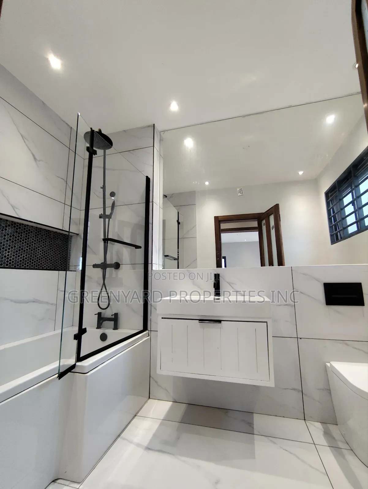 4bdrm House in Adjiringanor, East Legon for sale in East Legon