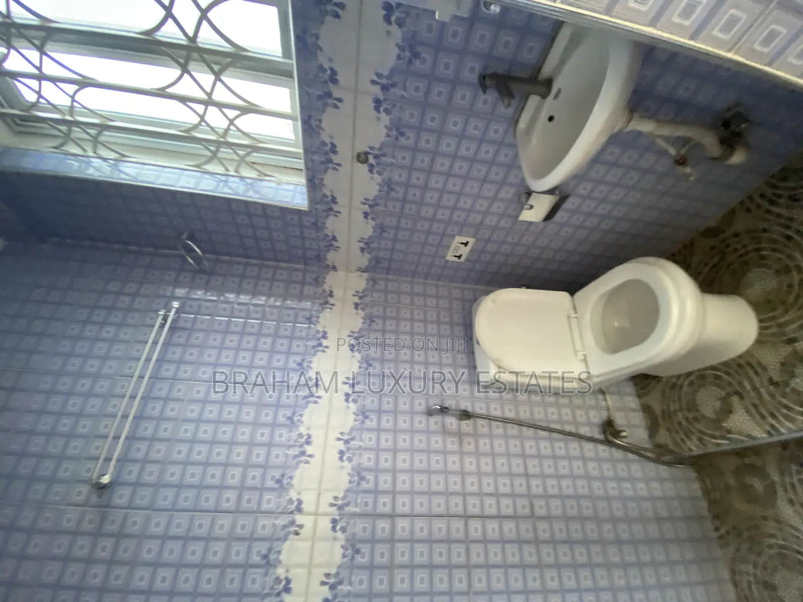2bdrm Apartment in Braham Luxury, Spintex for rent in Spintex