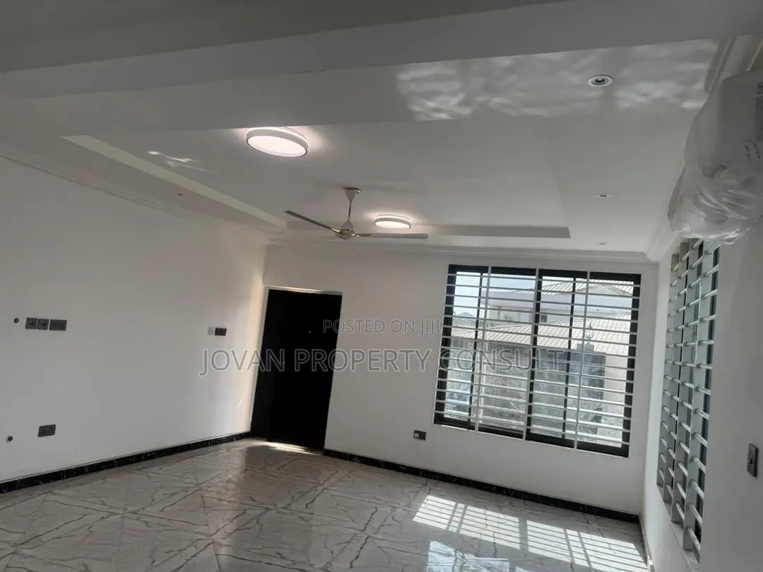 4bdrm House in Tantra Hill, Achimota for sale in Achimota
