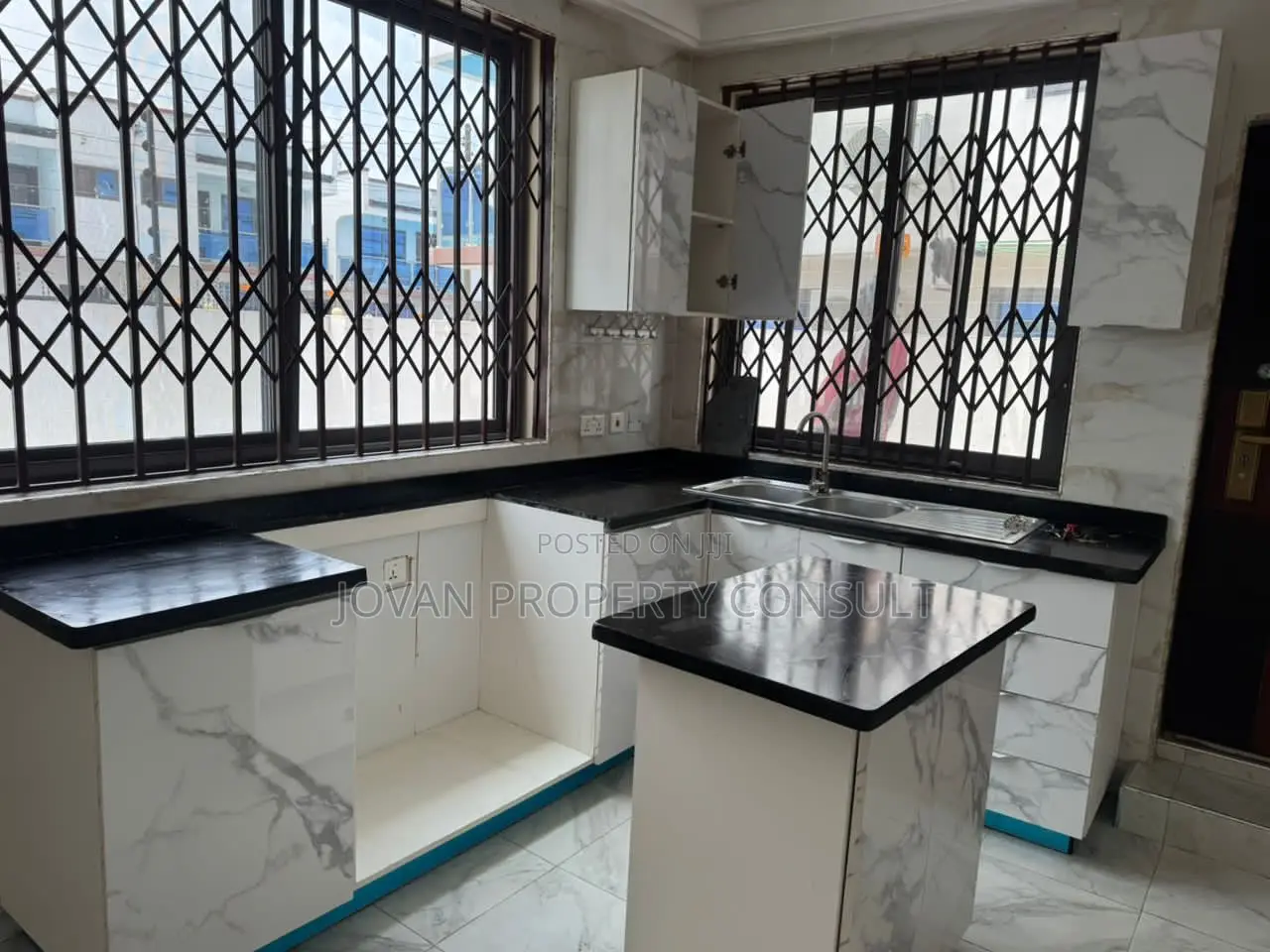 4bdrm House in Achimota Tantra Hill for sale in Achimota