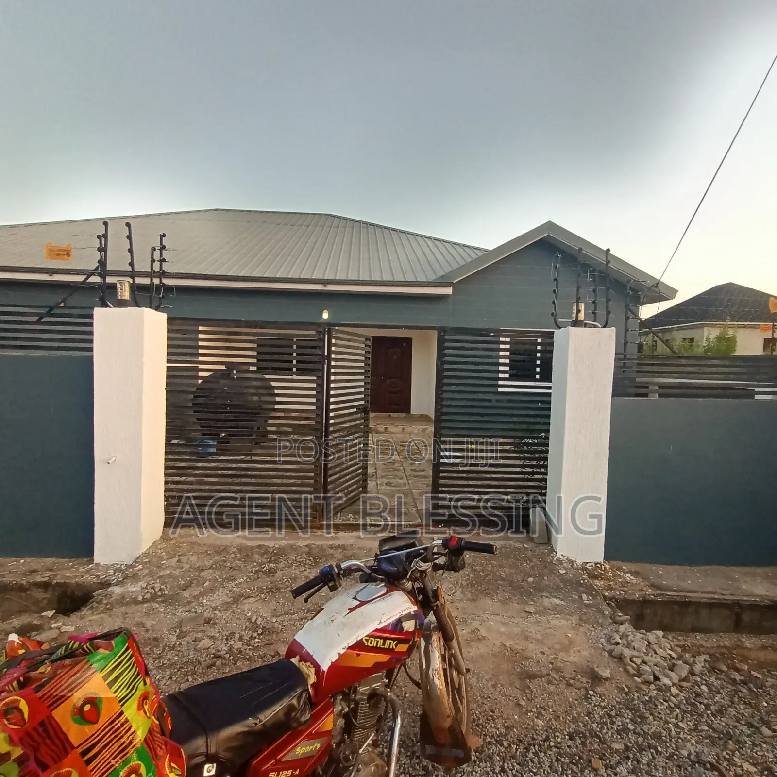3bdrm House in Community 25, Tema Metropolitan for rent in Tema Metropolitan
