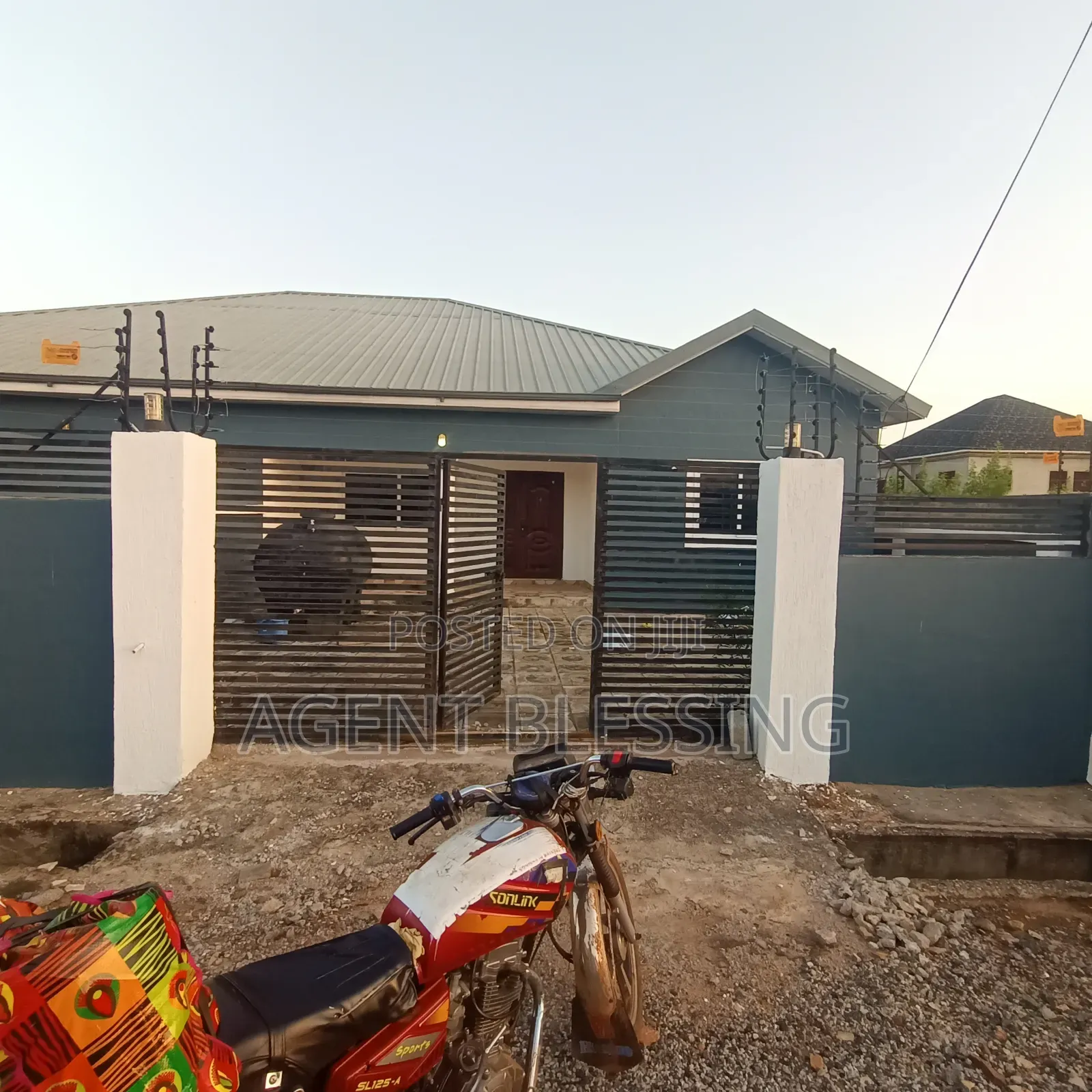 3bdrm House in Community 25, Tema Metropolitan for rent in Tema Metropolitan