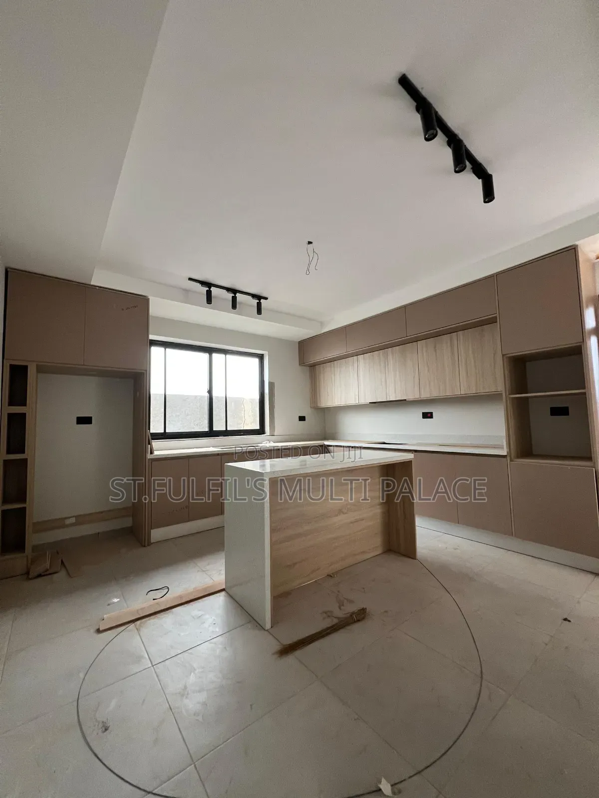 4bdrm House in North Legon Legon for sale in North Legon