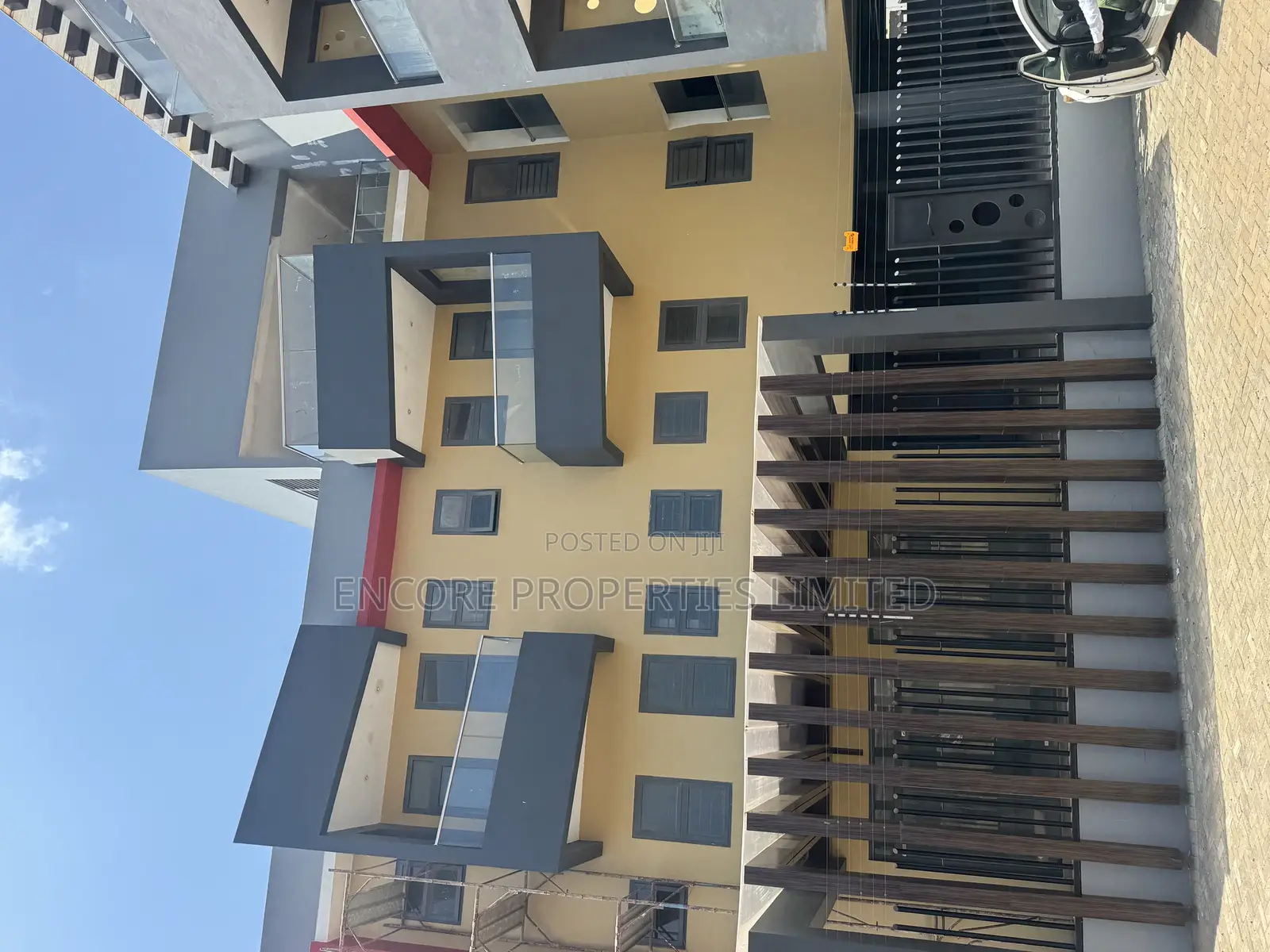 Ultra Modern 22 1and 2 Bedroom Apartments With Restaurant in UPSA Area