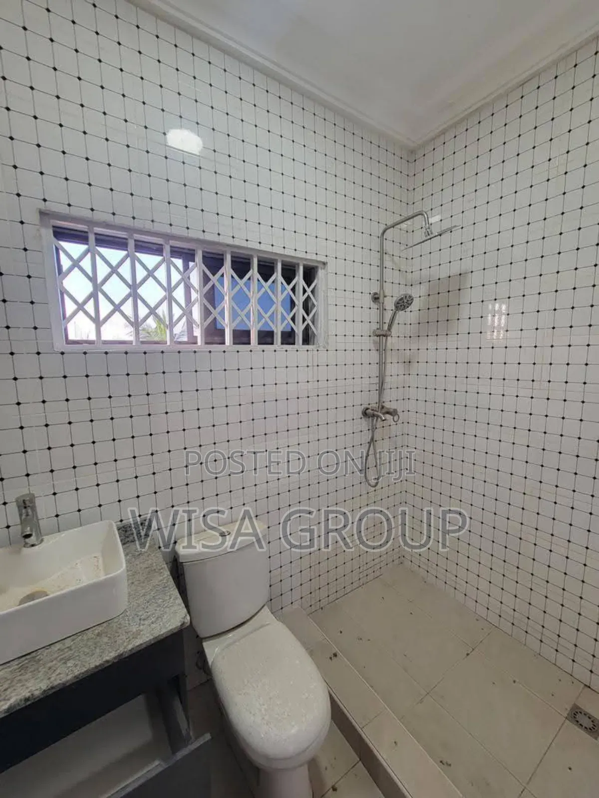 3bdrm Duplex in Wisa Group, Accra Metropolitan for rent in Accra Metropolitan