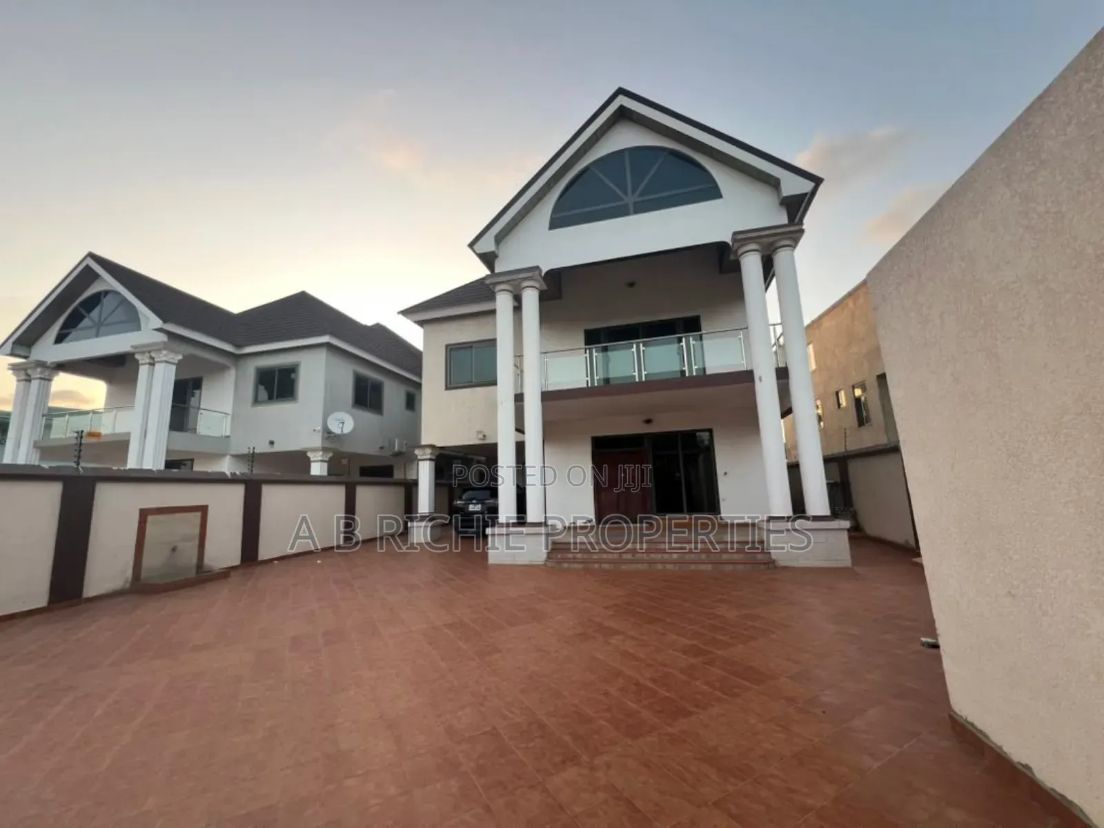 5bdrm House in Ab Richie Properties, Dzorwulu for rent in Dzorwulu