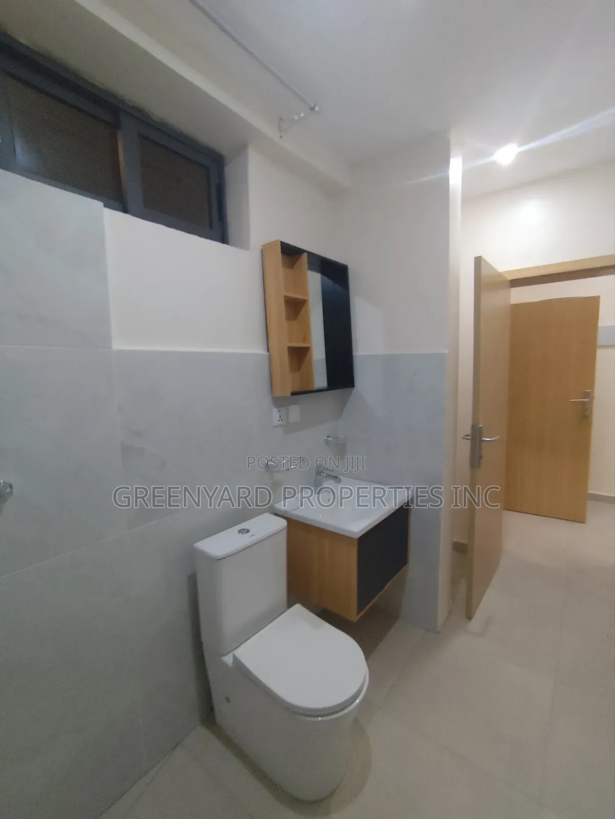 1bdrm Apartment in Ars, East Legon for rent in East Legon