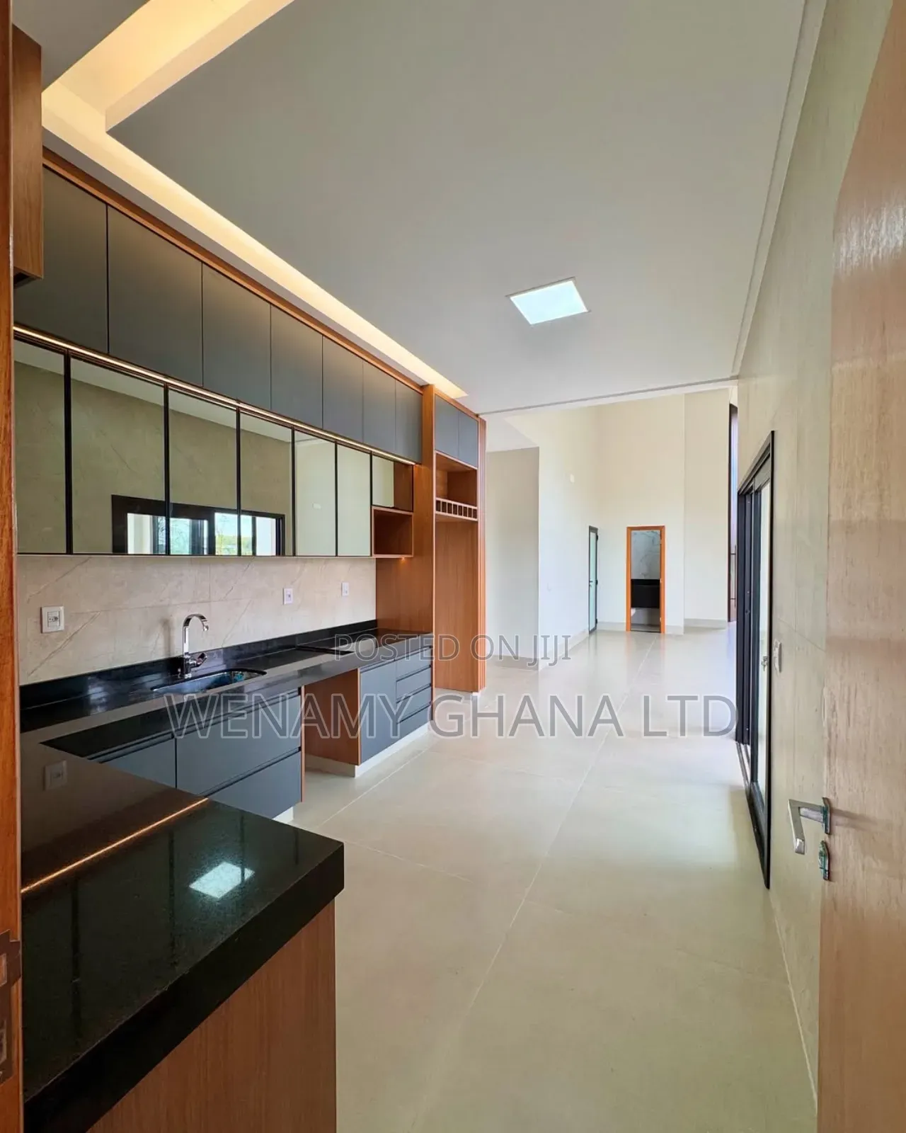 Furnished 3bdrm House in Accra for sale in Accra Metropolitan
