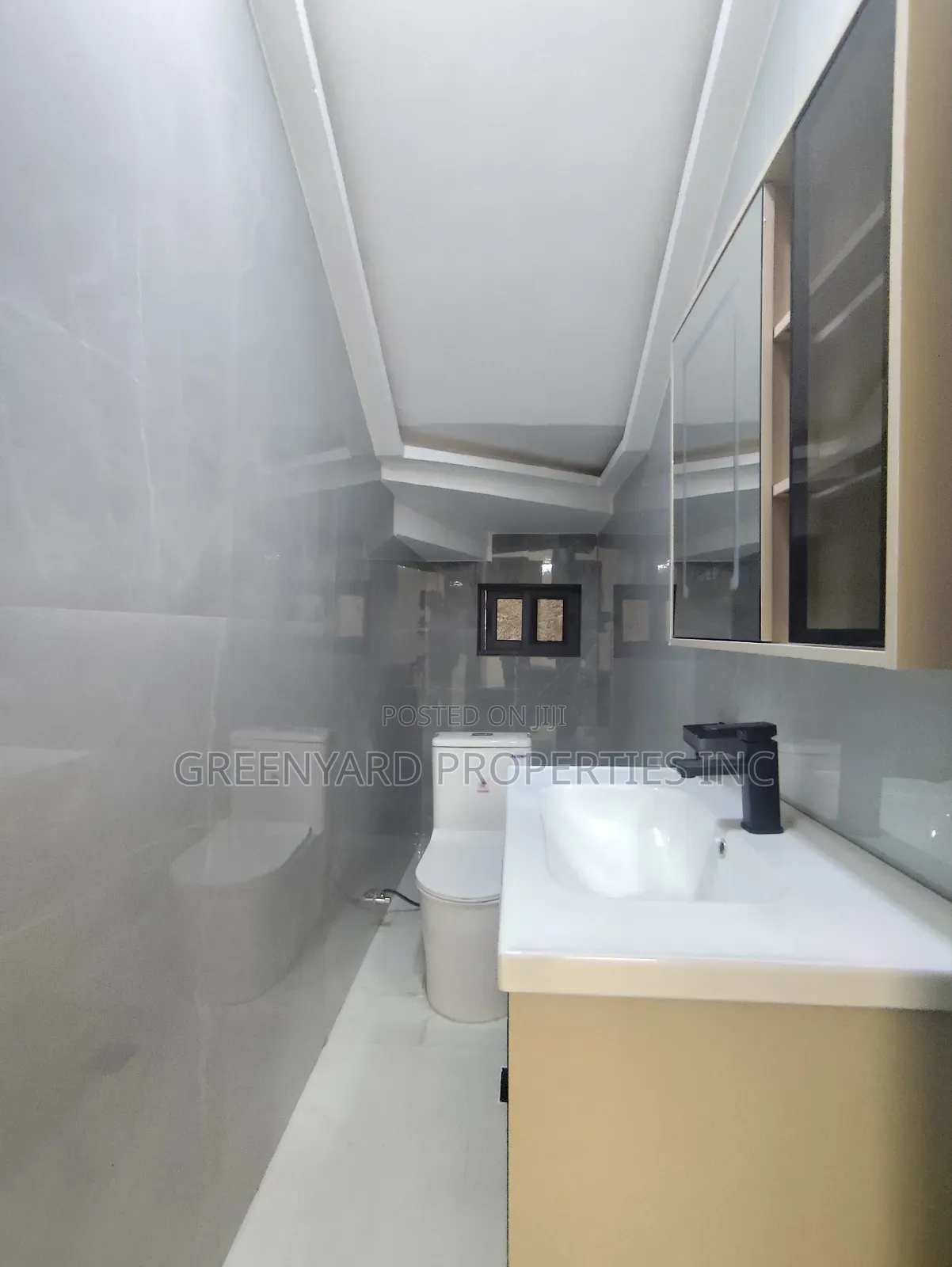 5bdrm House in East Legon for rent in East Legon